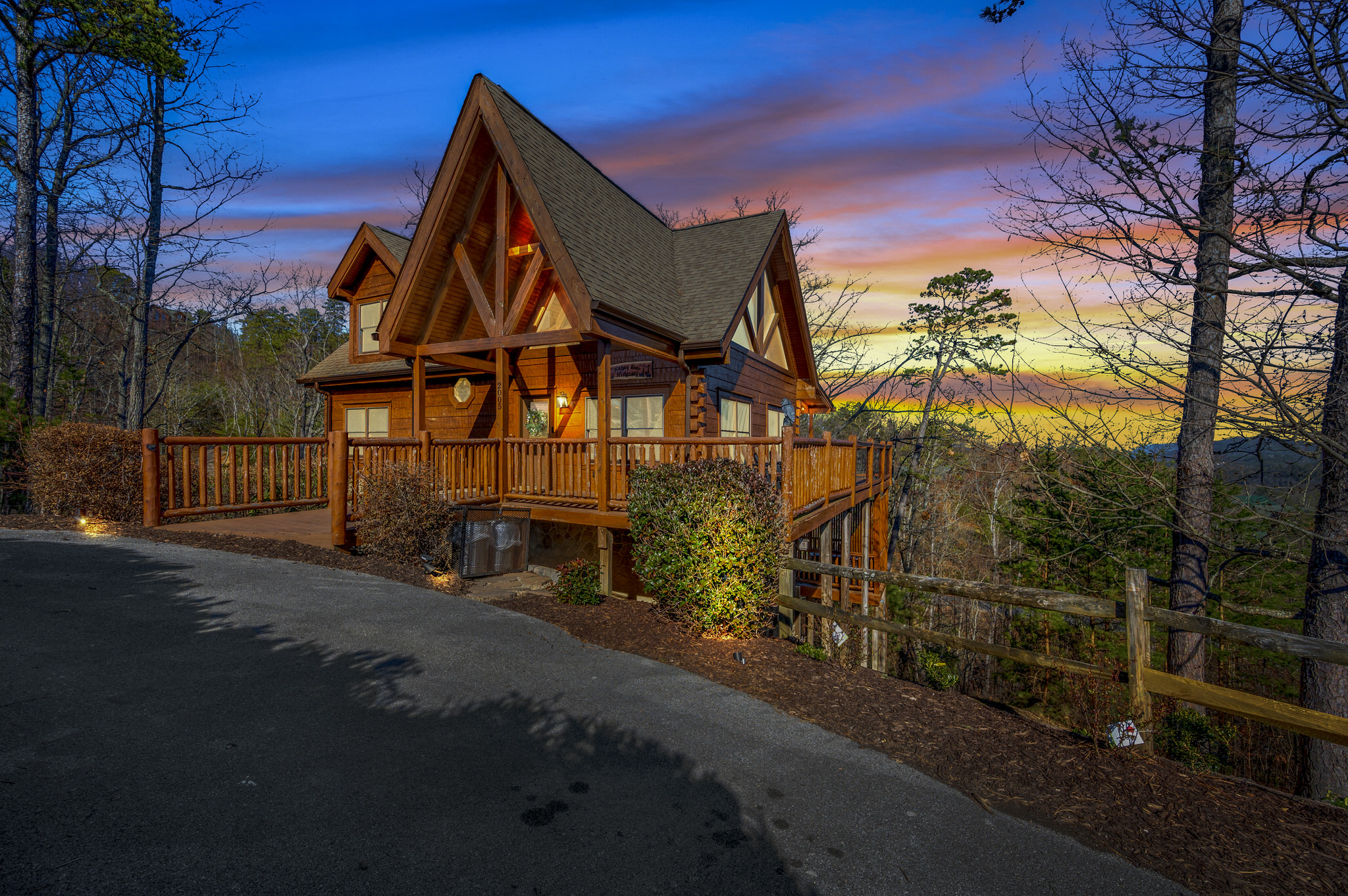 Honey Bear Hideaway - Hot tub, Mountain View - Houses for Rent in