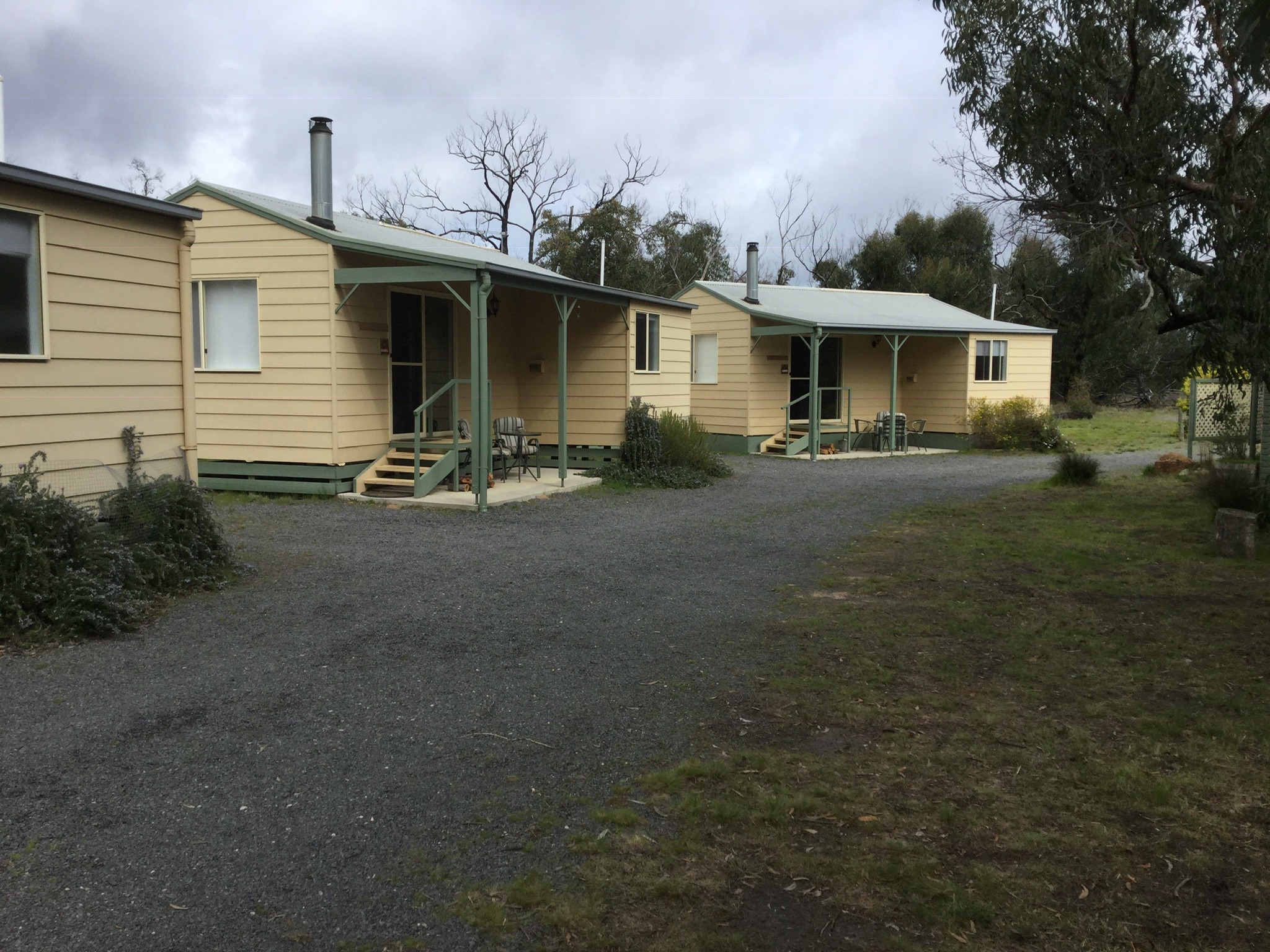 Orchid Lane Cottages. Cabin 2 Cabins for Rent in Dadswells Bridge