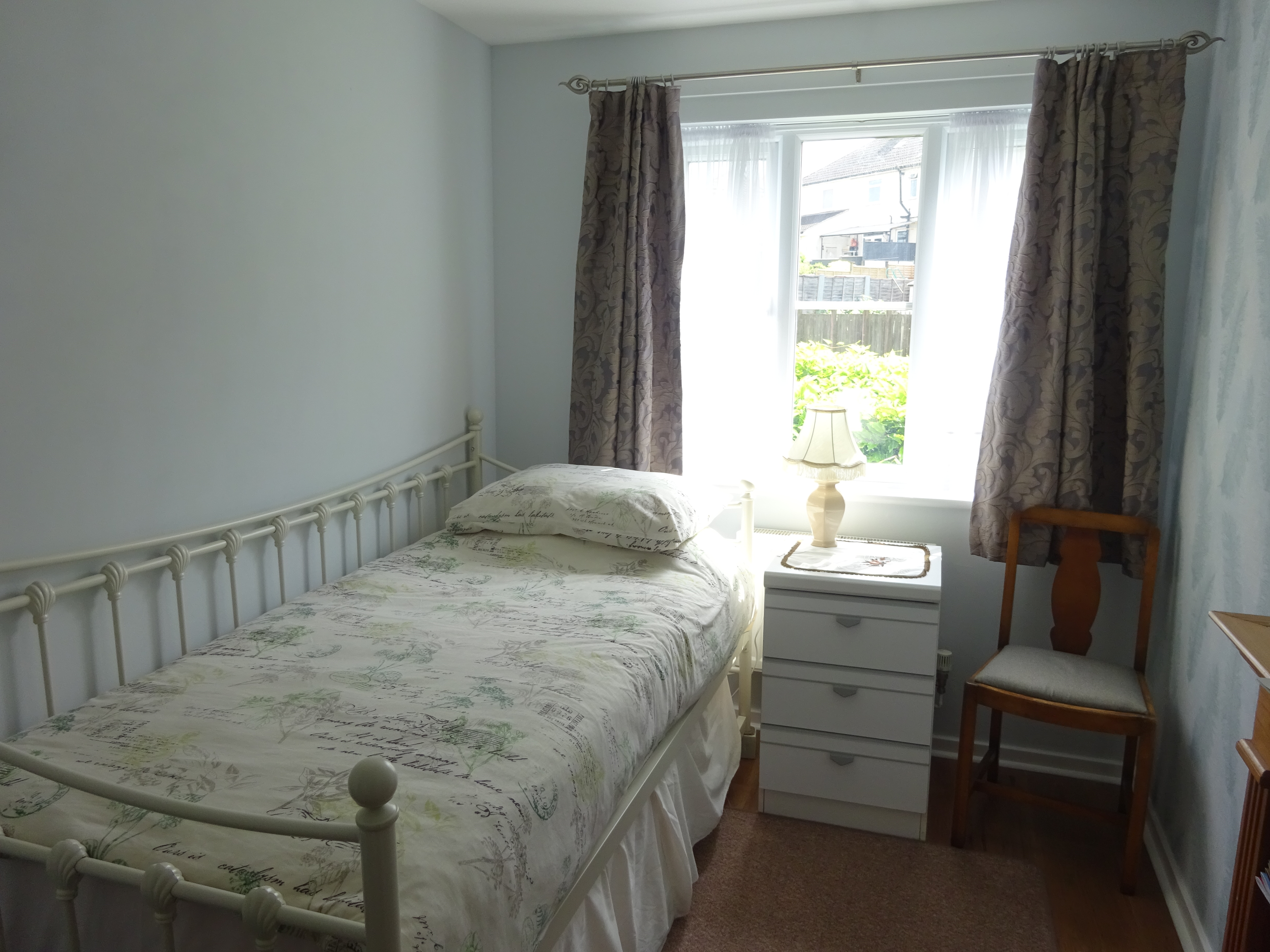 Female-Only, Simple, Single Room in Speedwell in Hillfields, Bristol