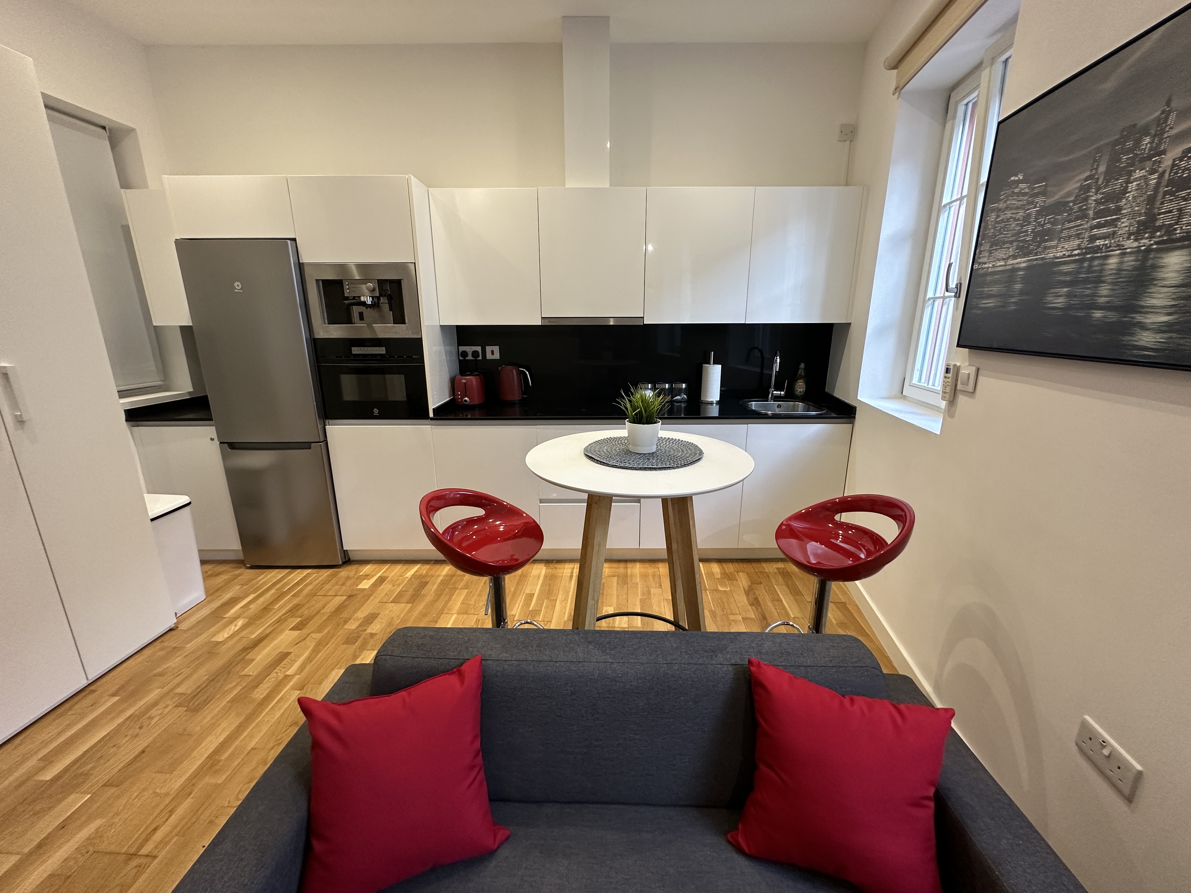 Moda Gibraltar - Sanderson Suites