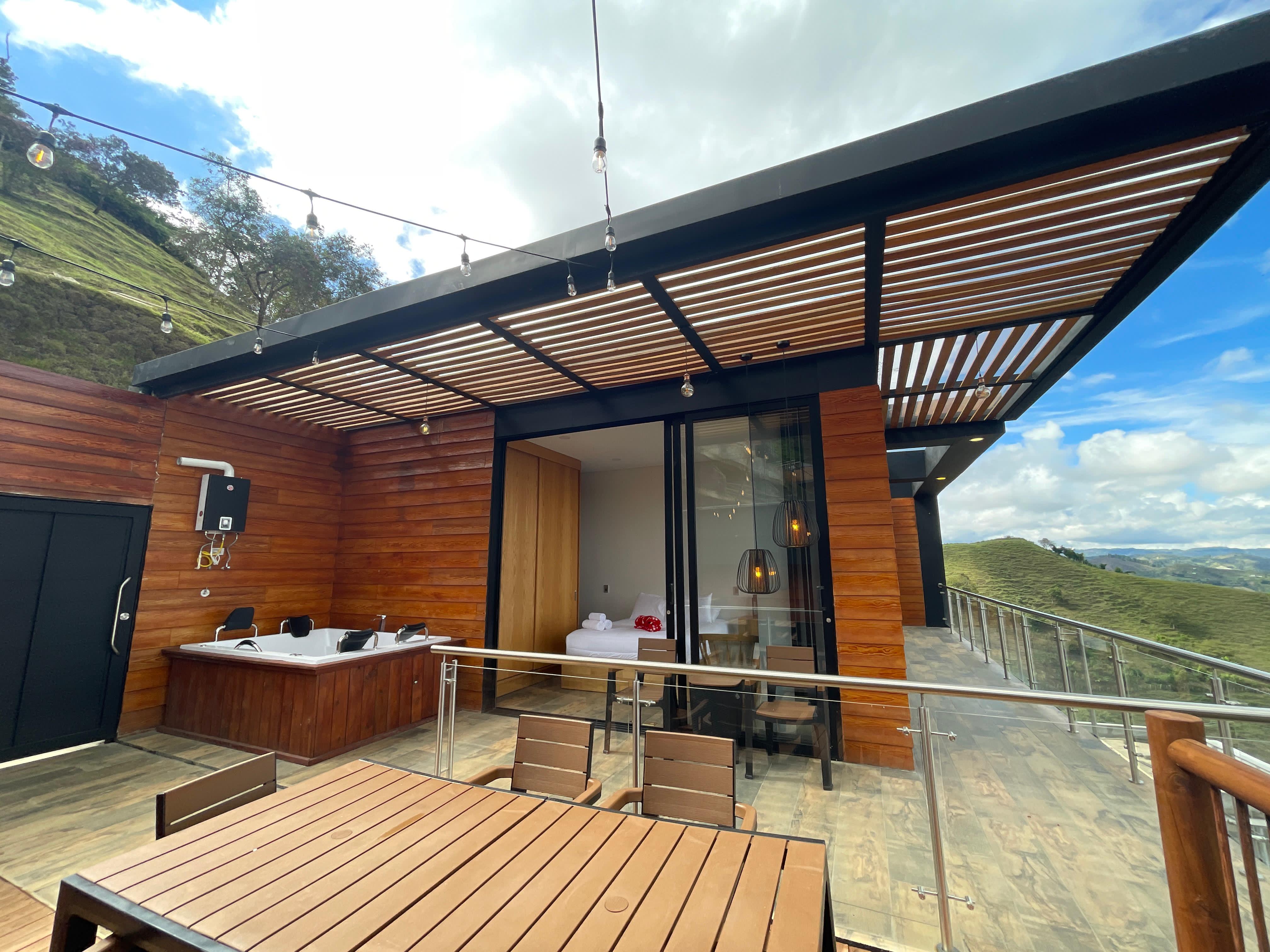 Montecielo 39 Vista Guatape with jacuzzi.