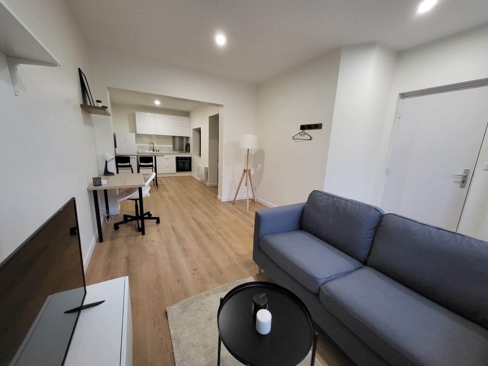 Charming T2 - spacious & COZY - near I.U.T