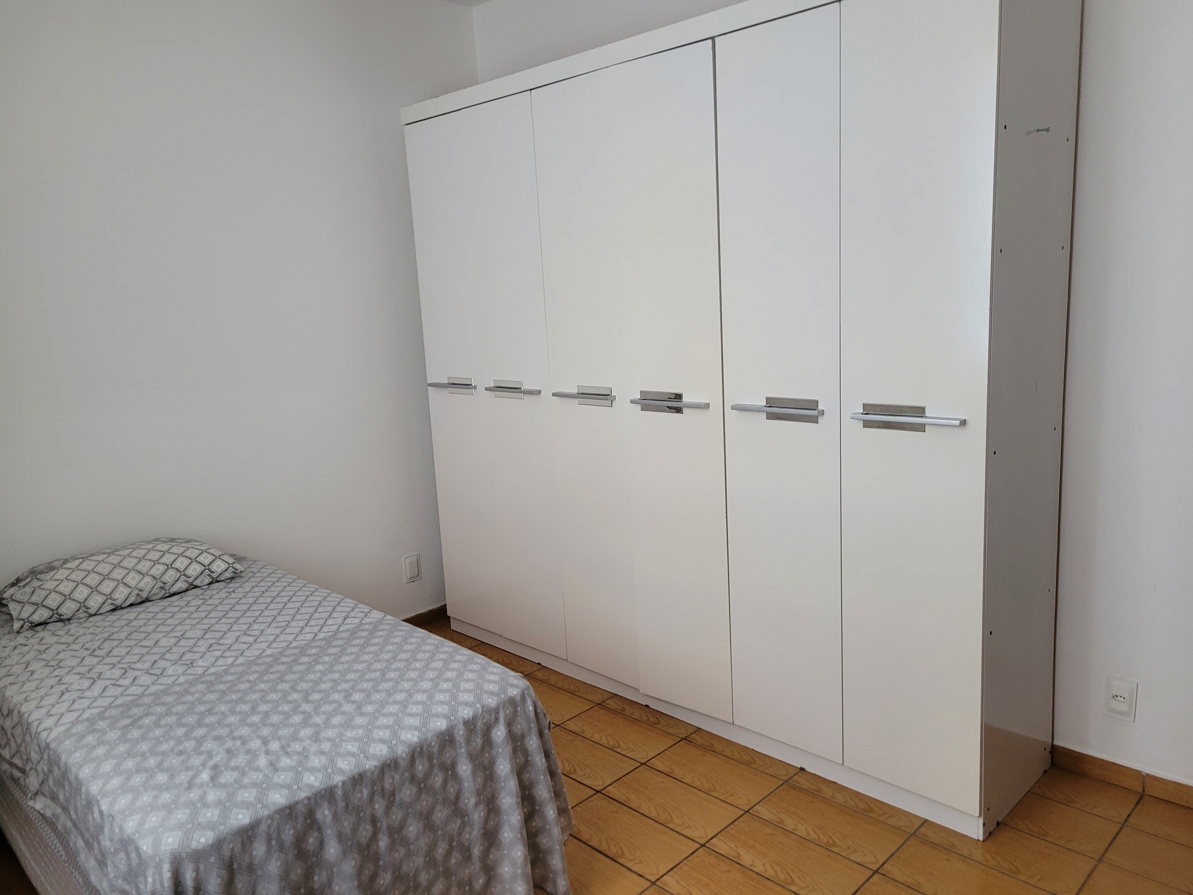 I rent a room for girls