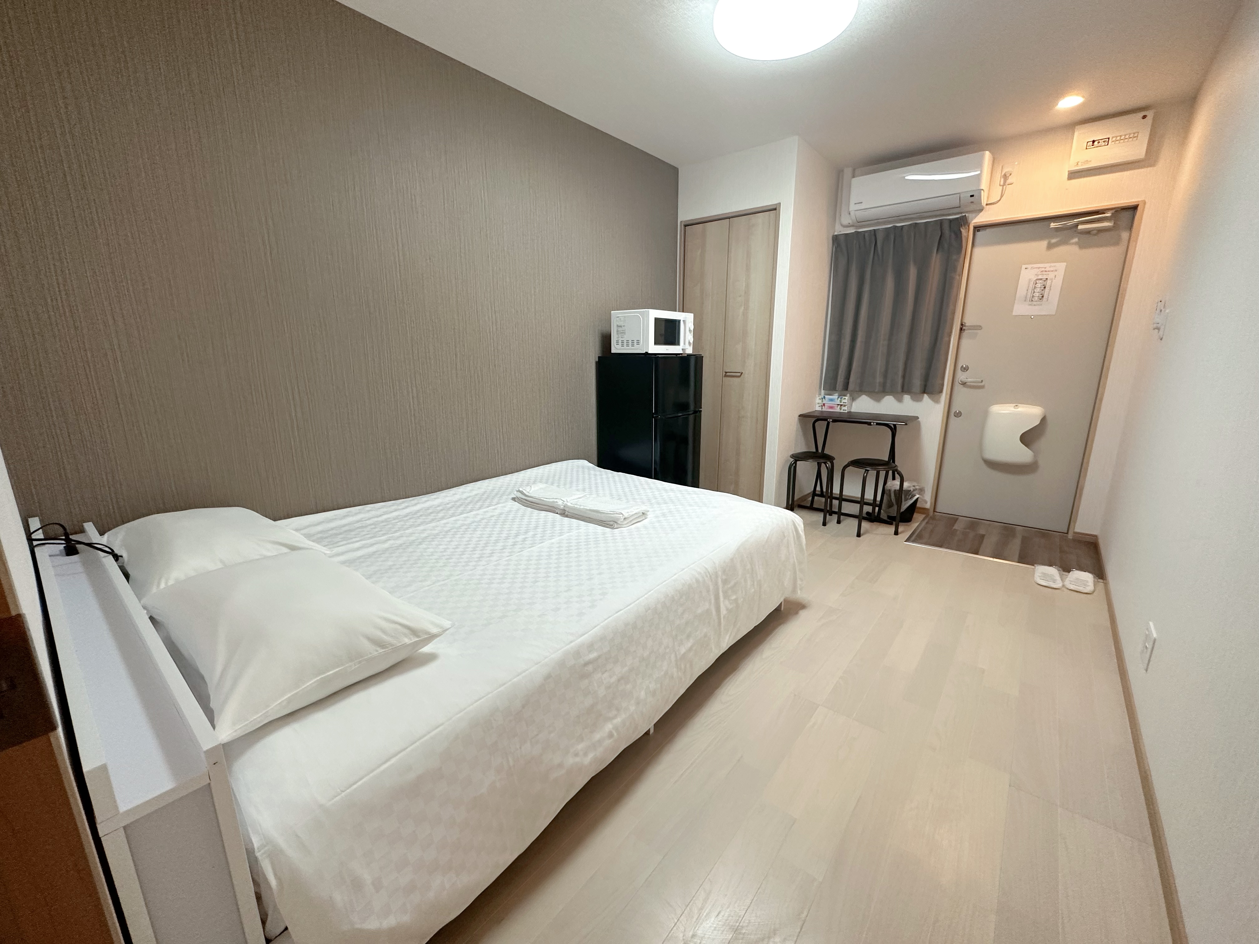 Whole rental queen room 3 min walk from Ima Boat station, Tsutenkaku/Zoo/Abeno walk to Tsutenkaku/Zoo/Abeno