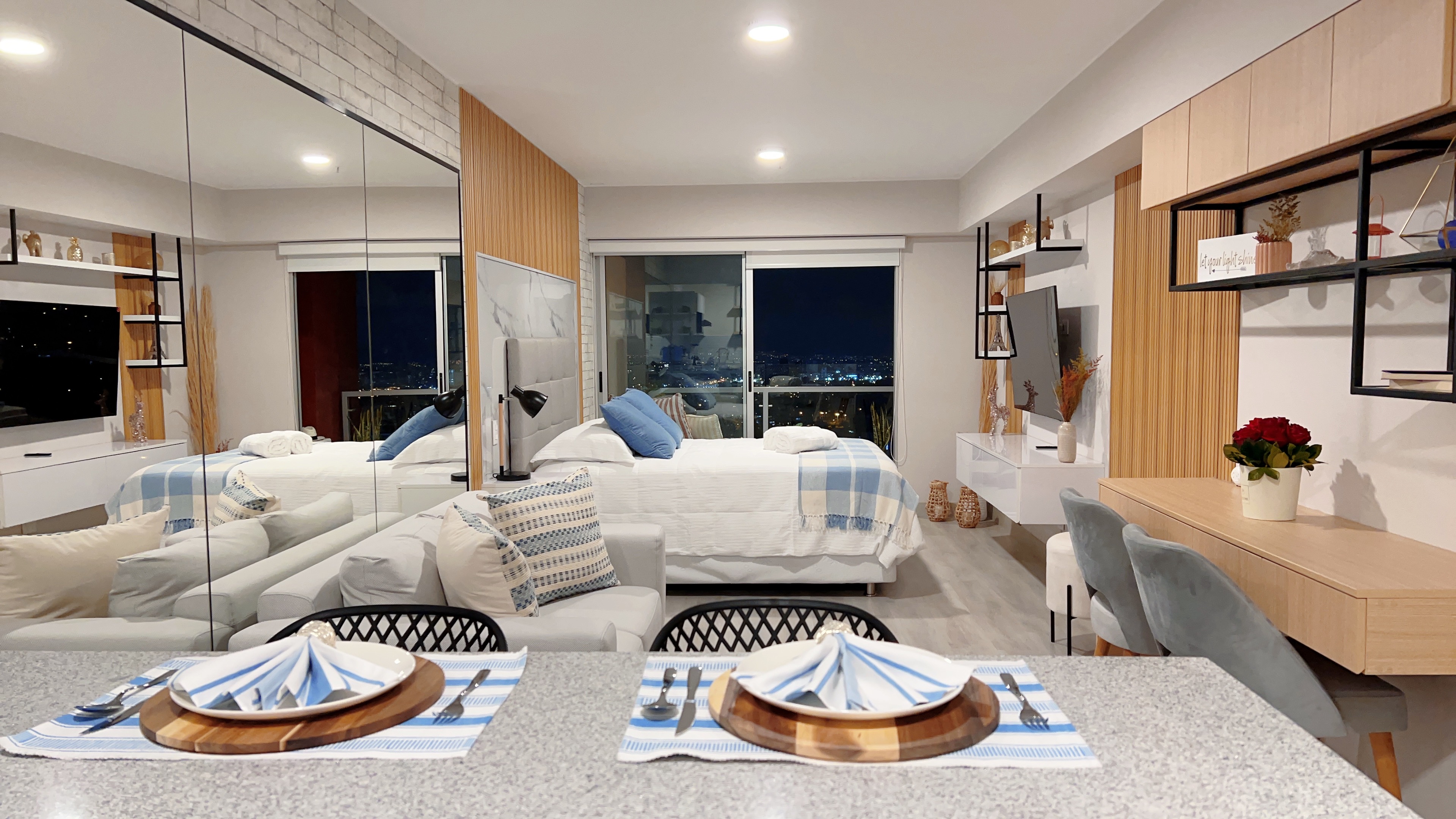 Premium Loft-Modern & Cozy