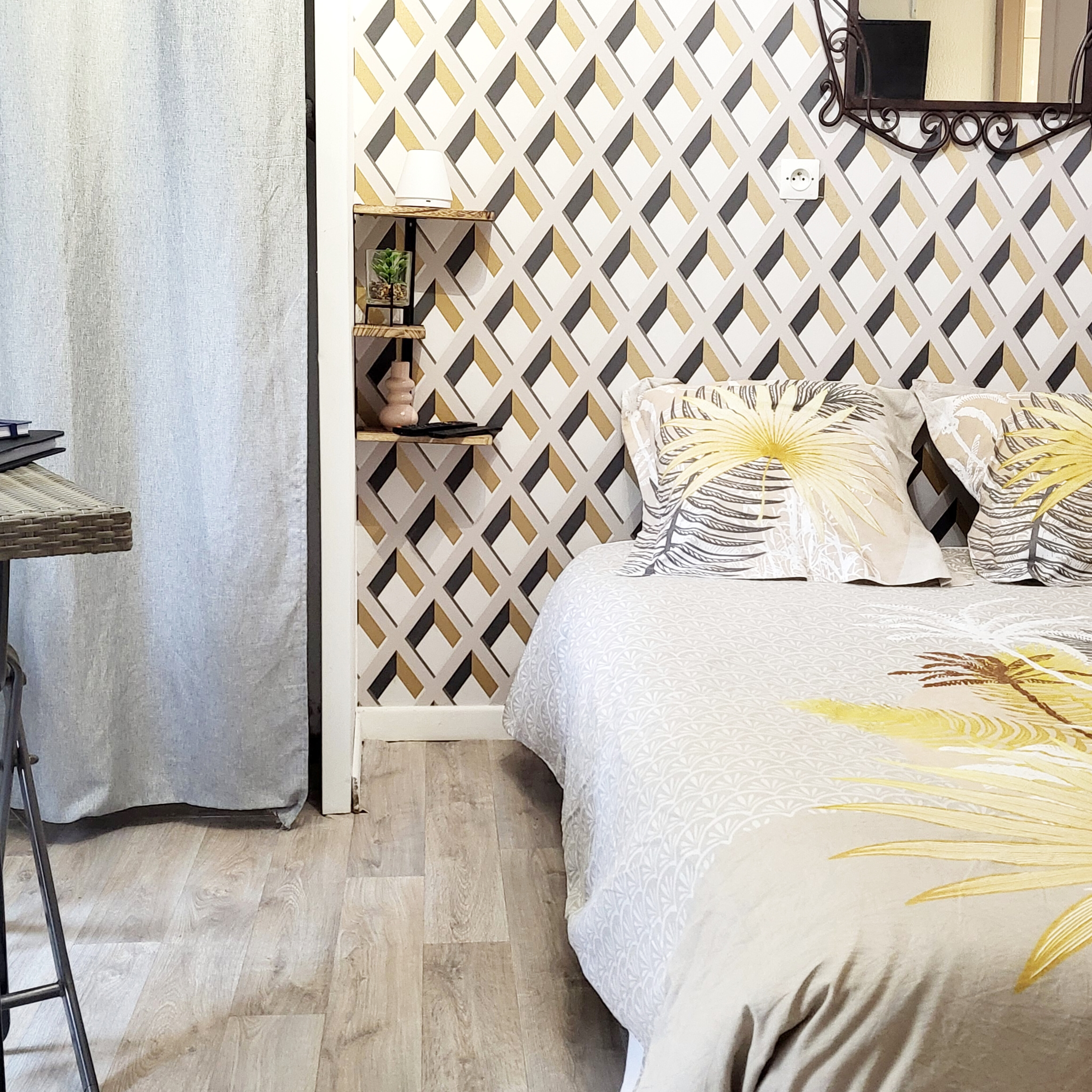 Ideal studio for vacationers and businesses