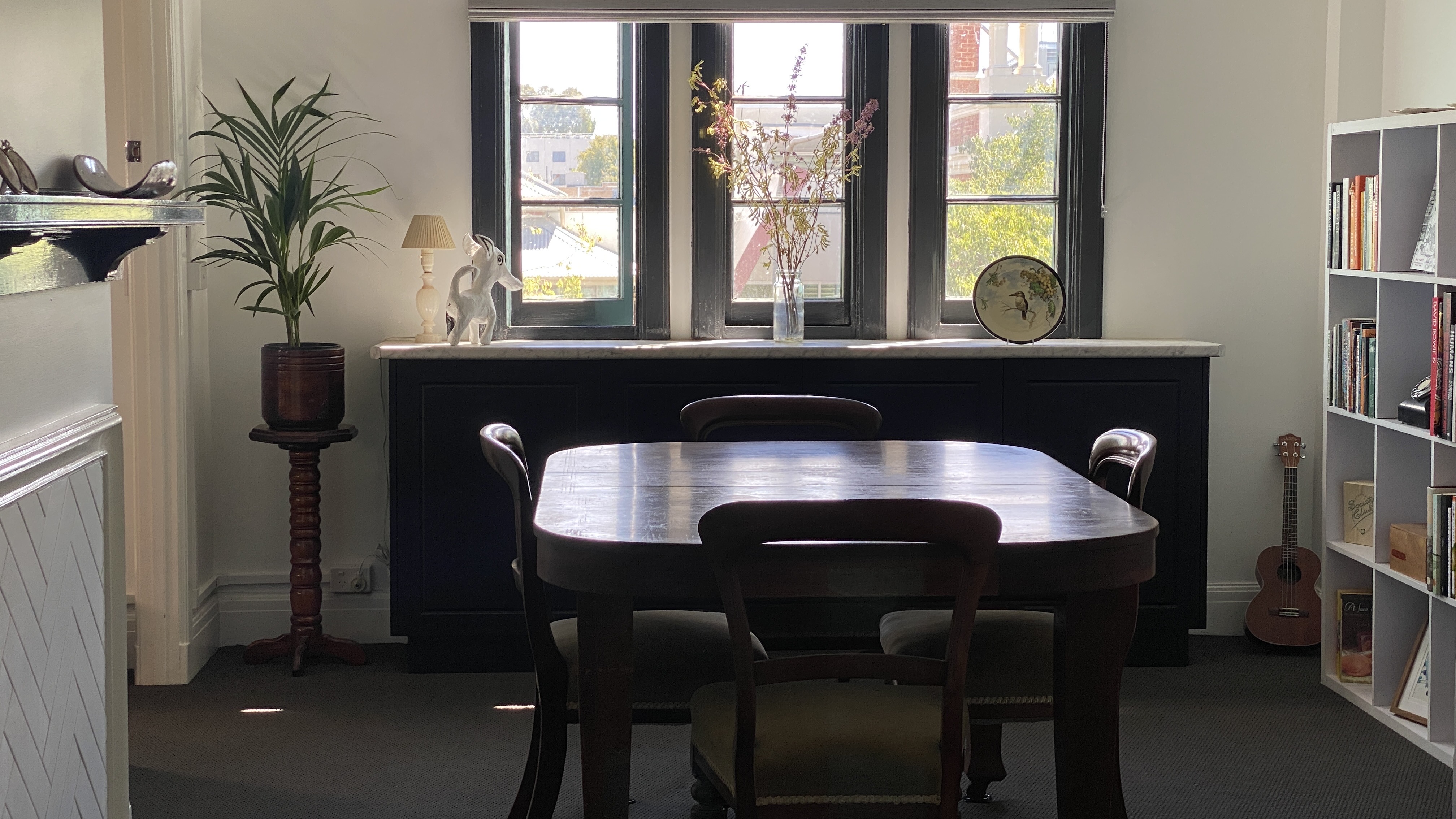 Deco Rooftop Apartment in Heart of CBD