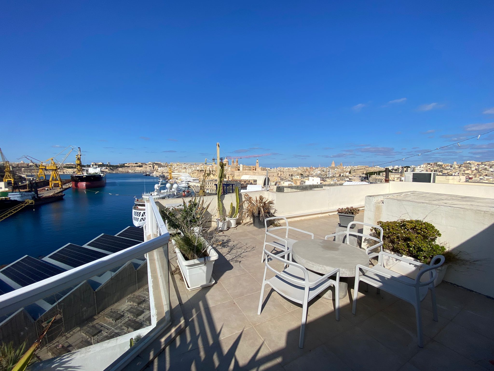 Penthouse in 3 Cities - Harbour & Valletta views