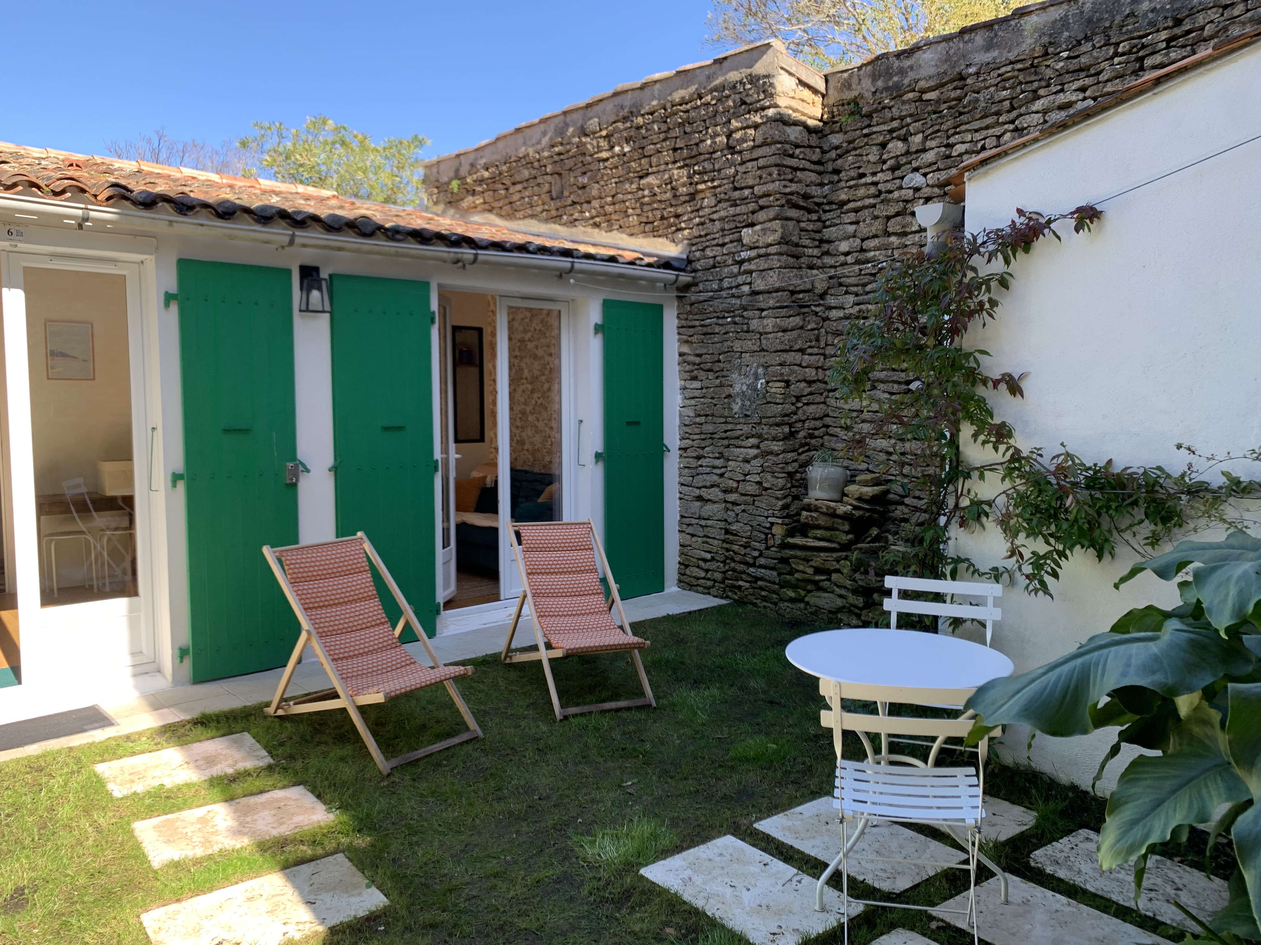 Pretty house in the heart of Les Portes