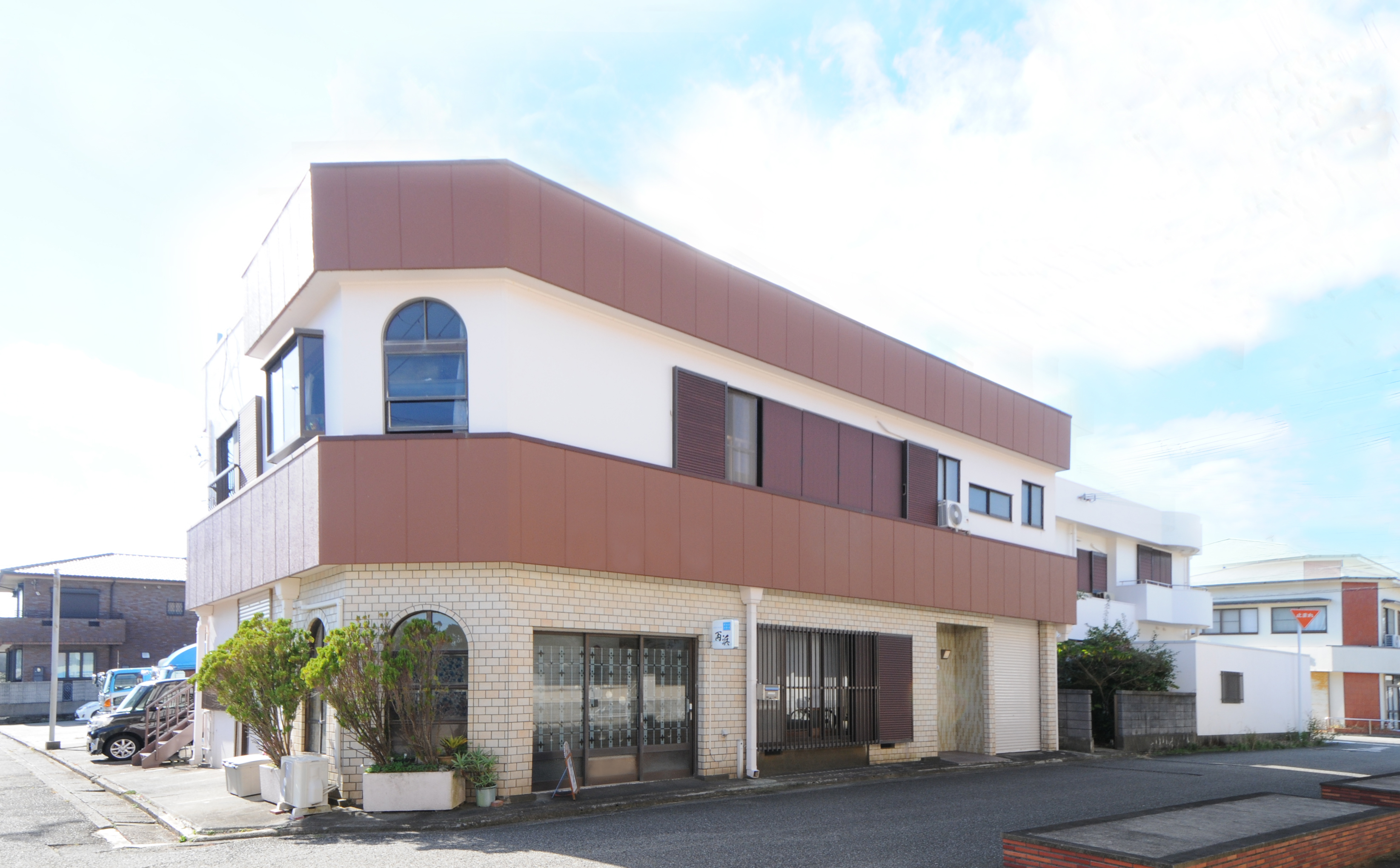 現代日本の民宿 ゲストハウス 写真集「Minshuku」2018年 現代日本の民宿 ゲストハウス 写真集「Minshuku」2018年 洋書