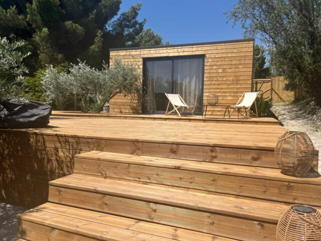 Beautiful Tiny House  with Pool