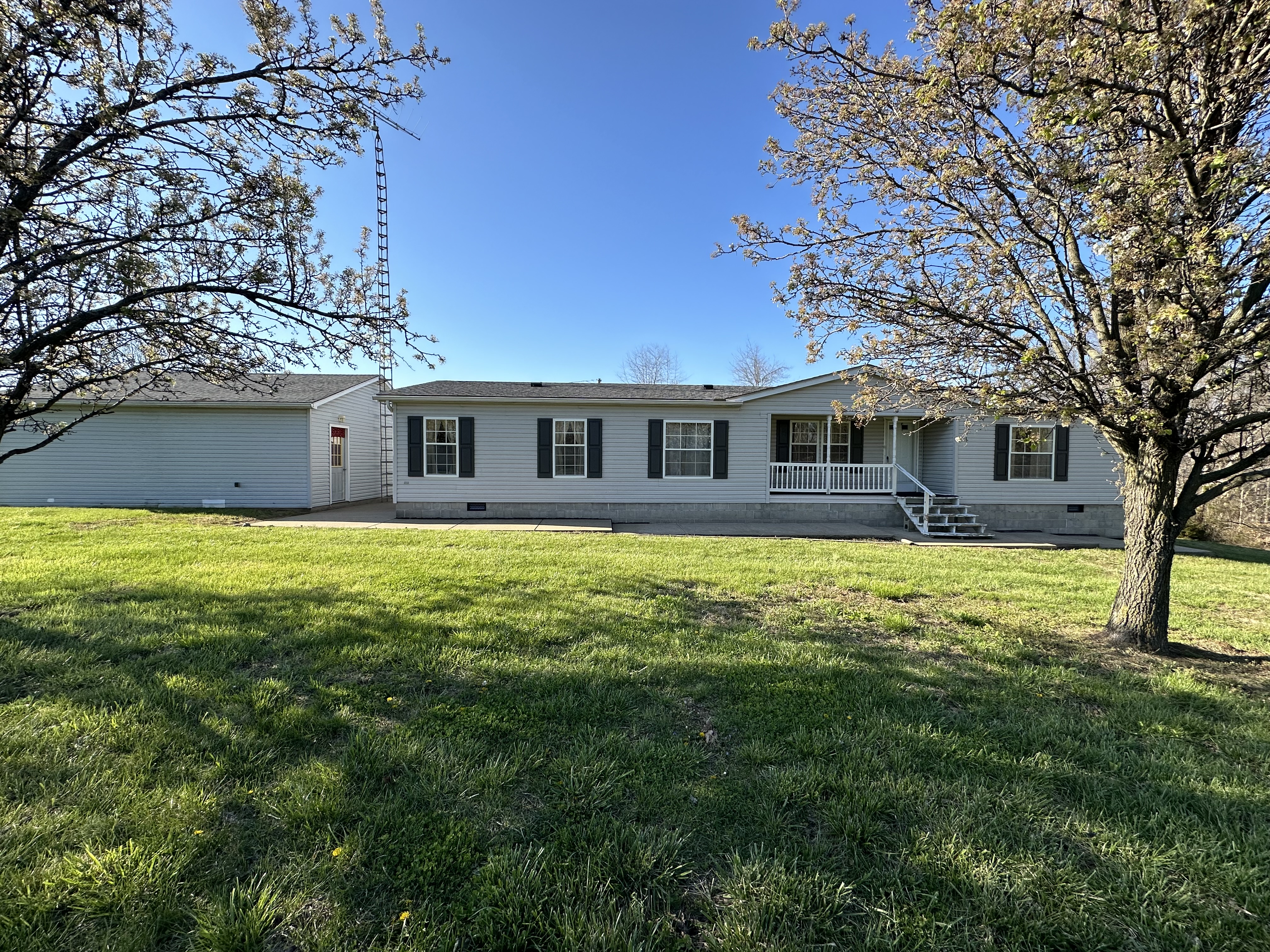 Country Retreat 3 Br Home