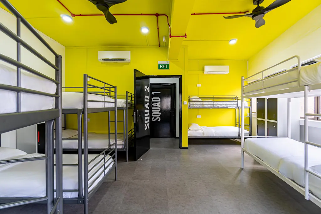 Downtown: 1 Bed in 10 Mix Dorm, 5 min walk to MRT