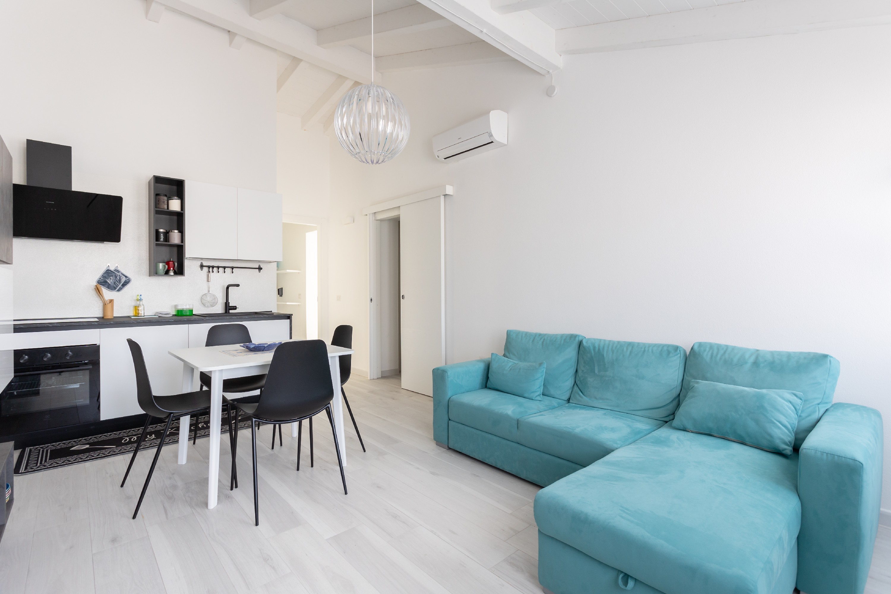 Ali'S apartment
