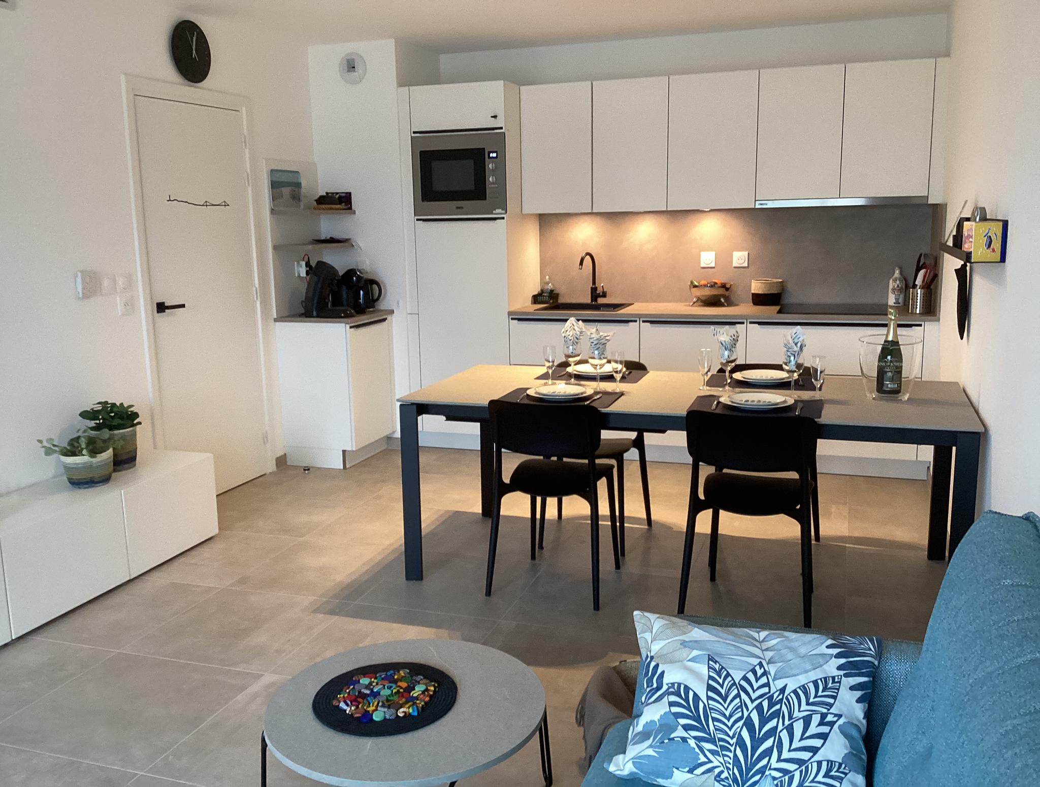 Apt48 sqm- 1ch+cabin 200m sea