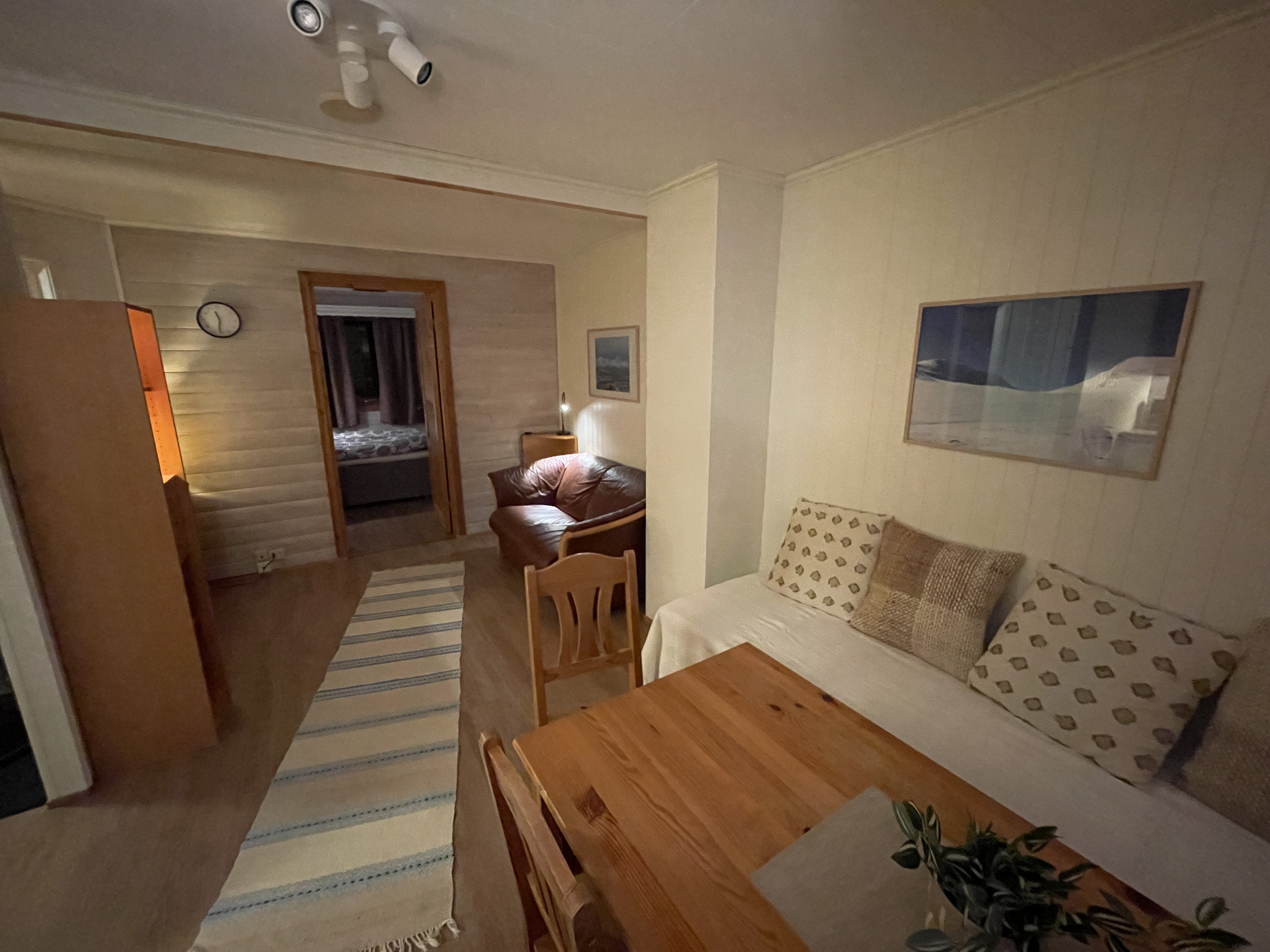 Apartment in a quiet area, by the E6.