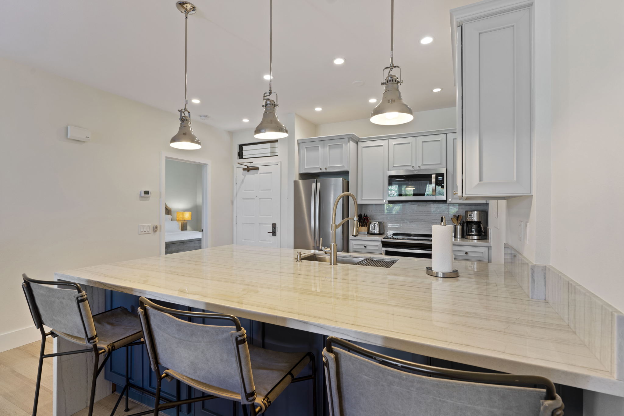 & Spacious Wailea Remodel!! Walk to beach Apartments for