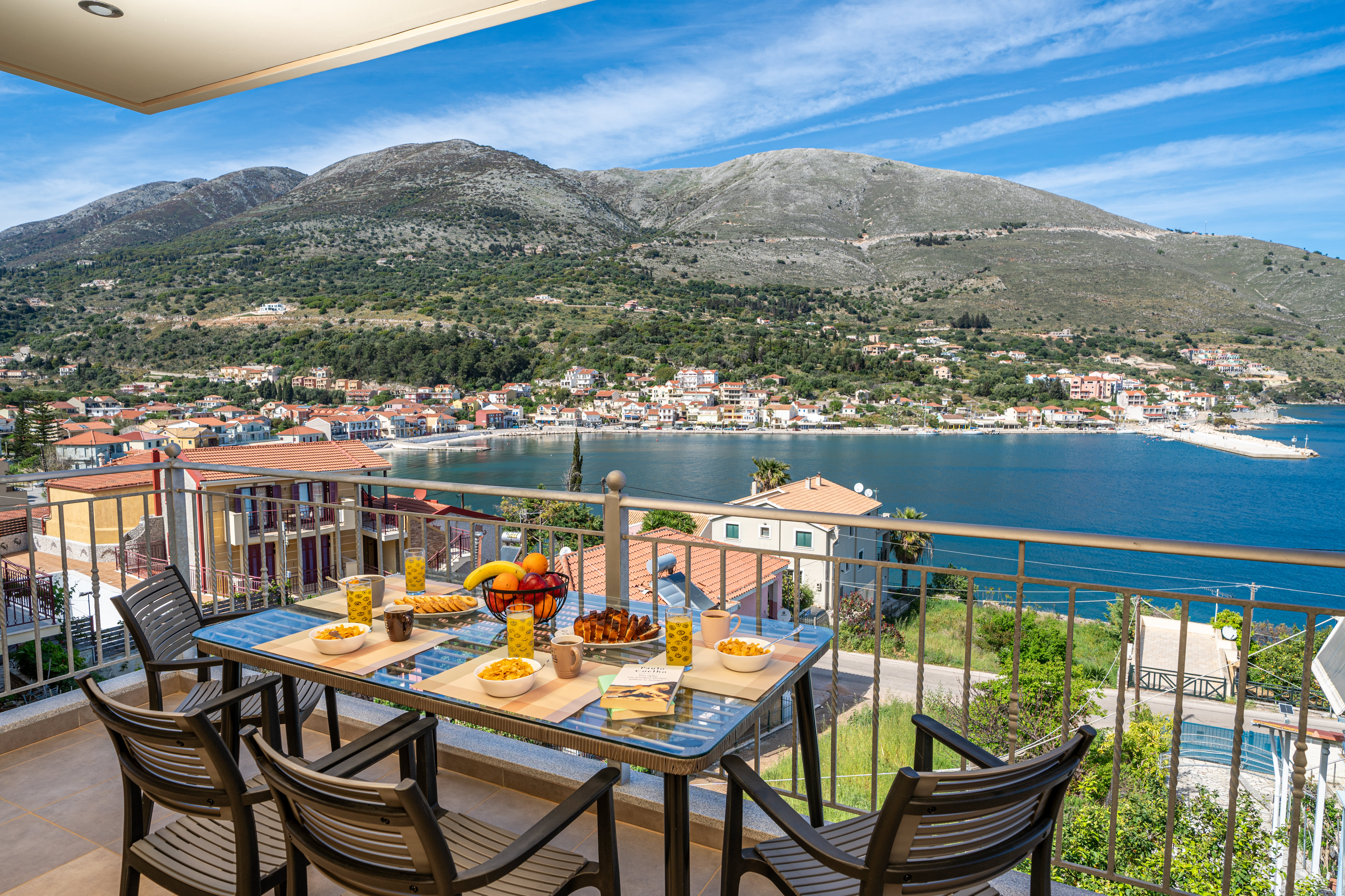 Andriana's house with view 2