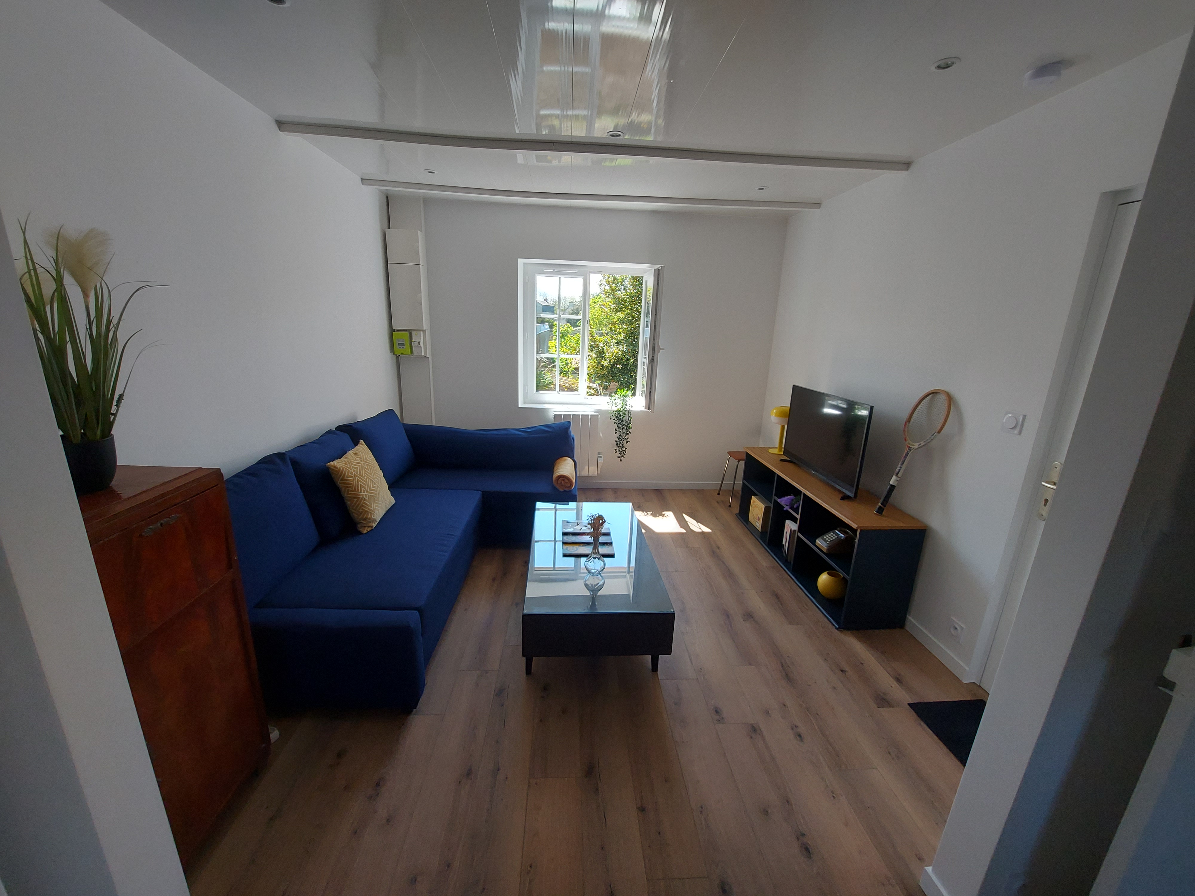 Apartment close to the sea