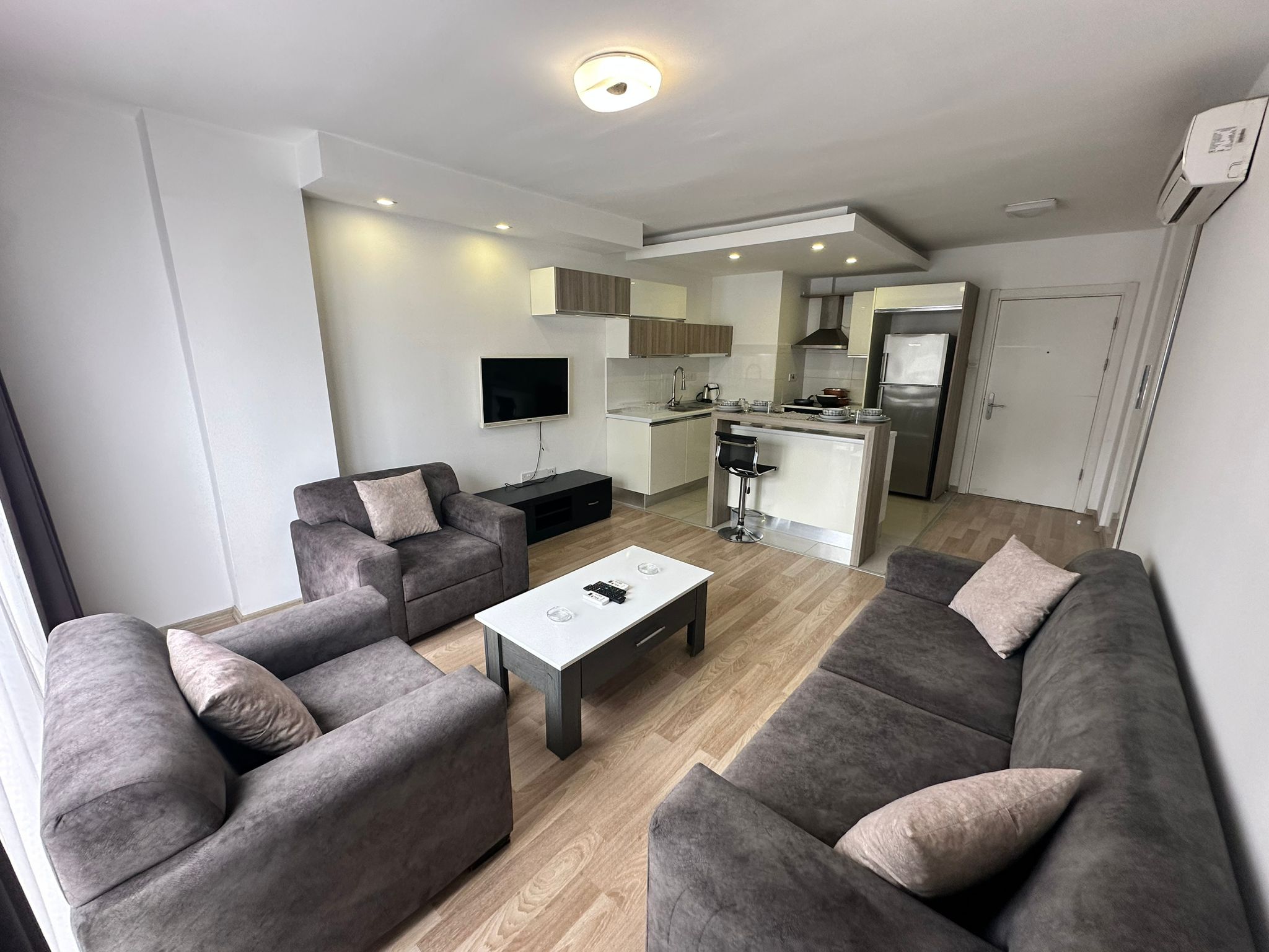 Kyrenia Center  2+1 Colony - 5 min to Savoy Casino