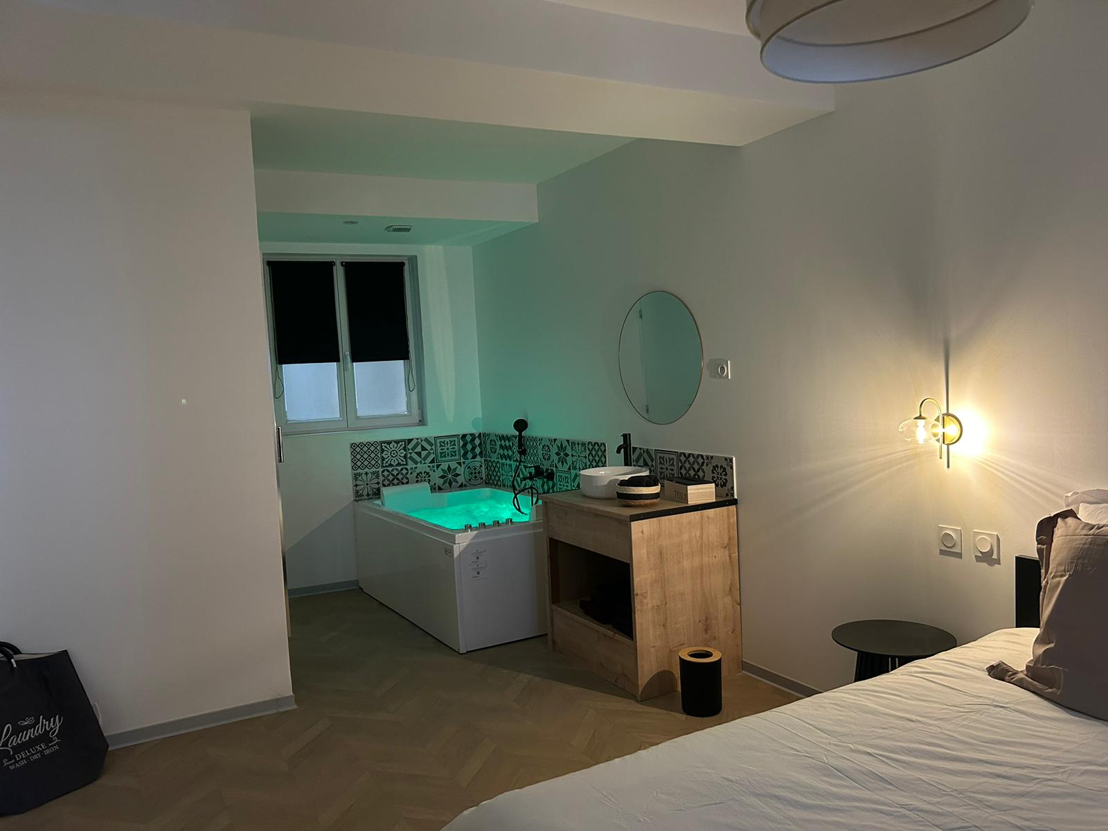 Apartment SPA 2 pers-Couteliers-Centre ville