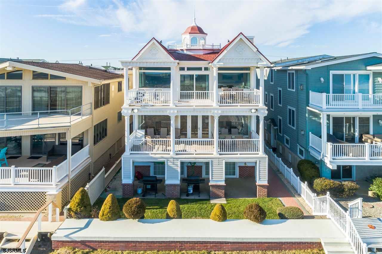 3925 Deluxe Beachfront 4 Bedroom With Ocean Views Houses For Rent In Ocean City