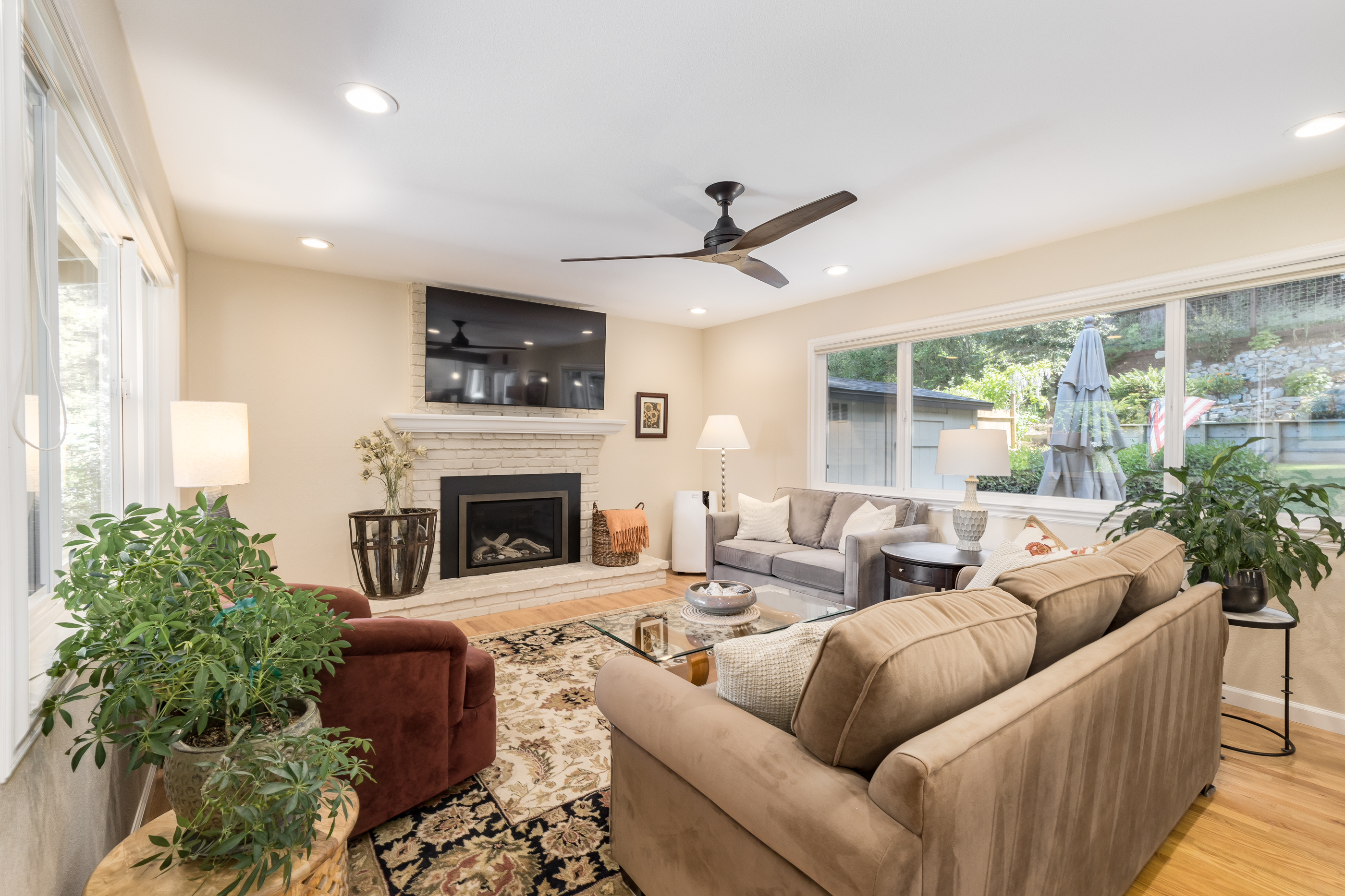 Redwood Retreat in the Heart of Town