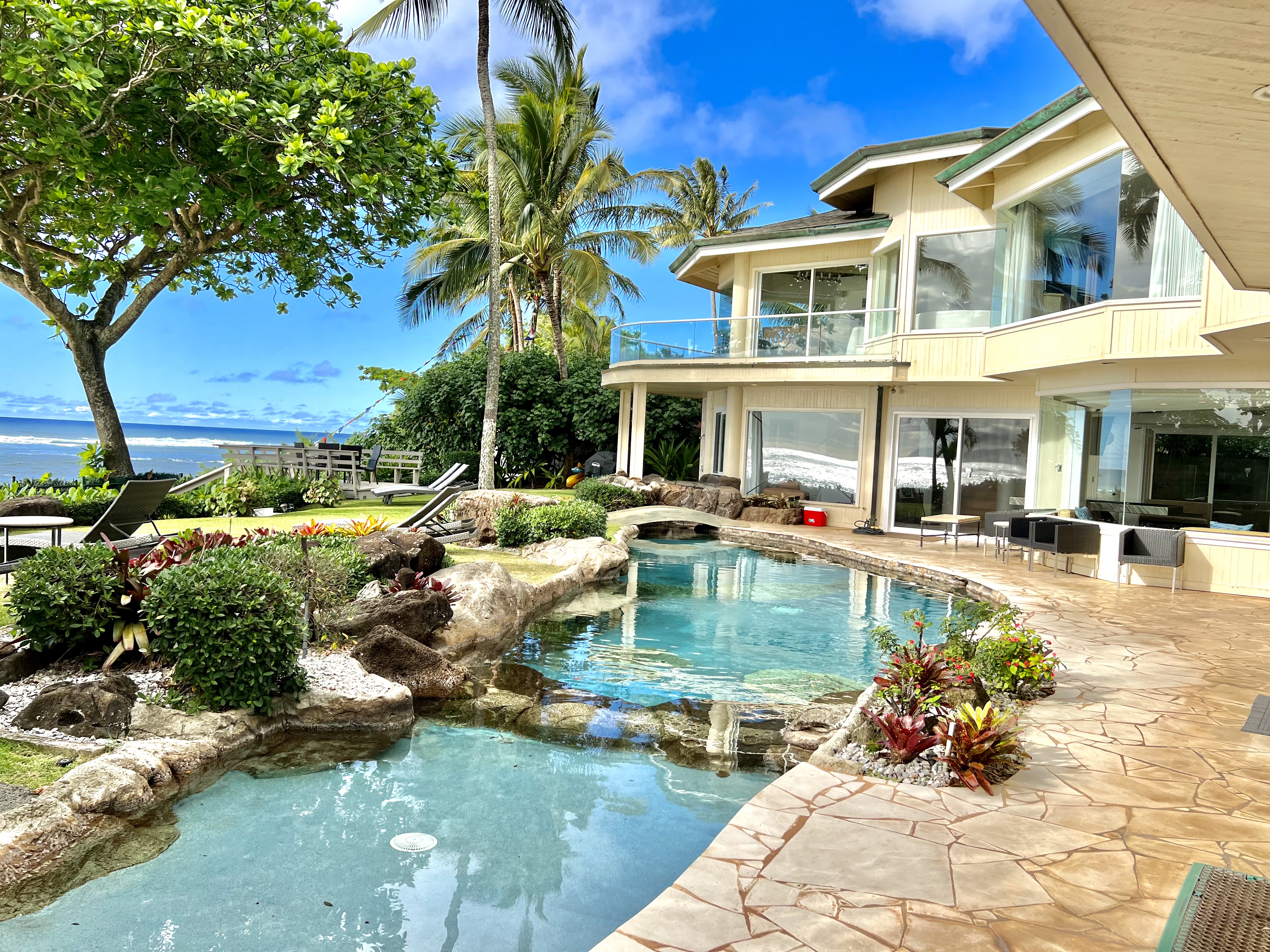Luxury Beachfront Retreat w Pool North Shore Oahu in North Shore Oahu, Hawaii
