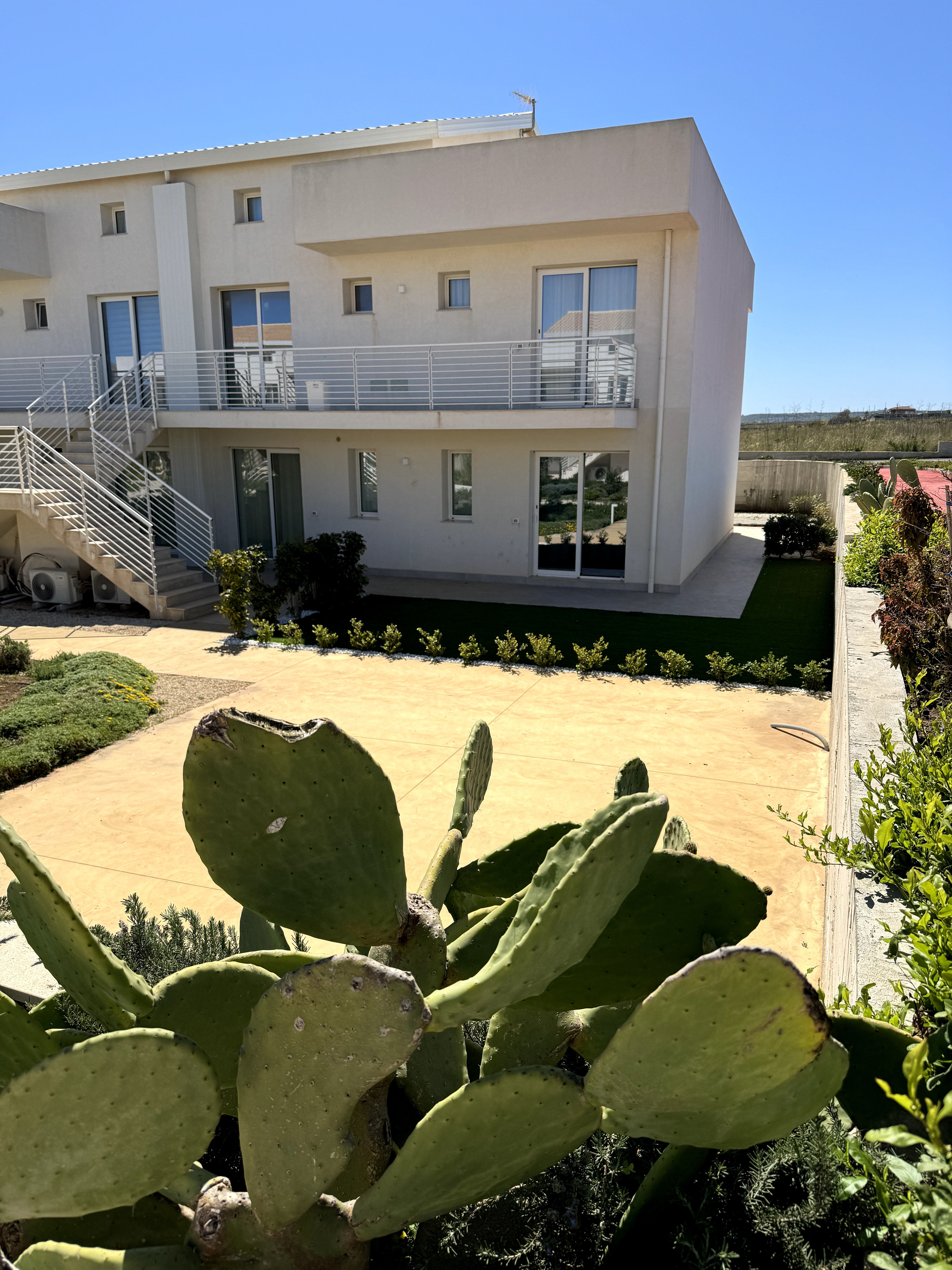 MarzaGem: New House with Pool, Near Beach