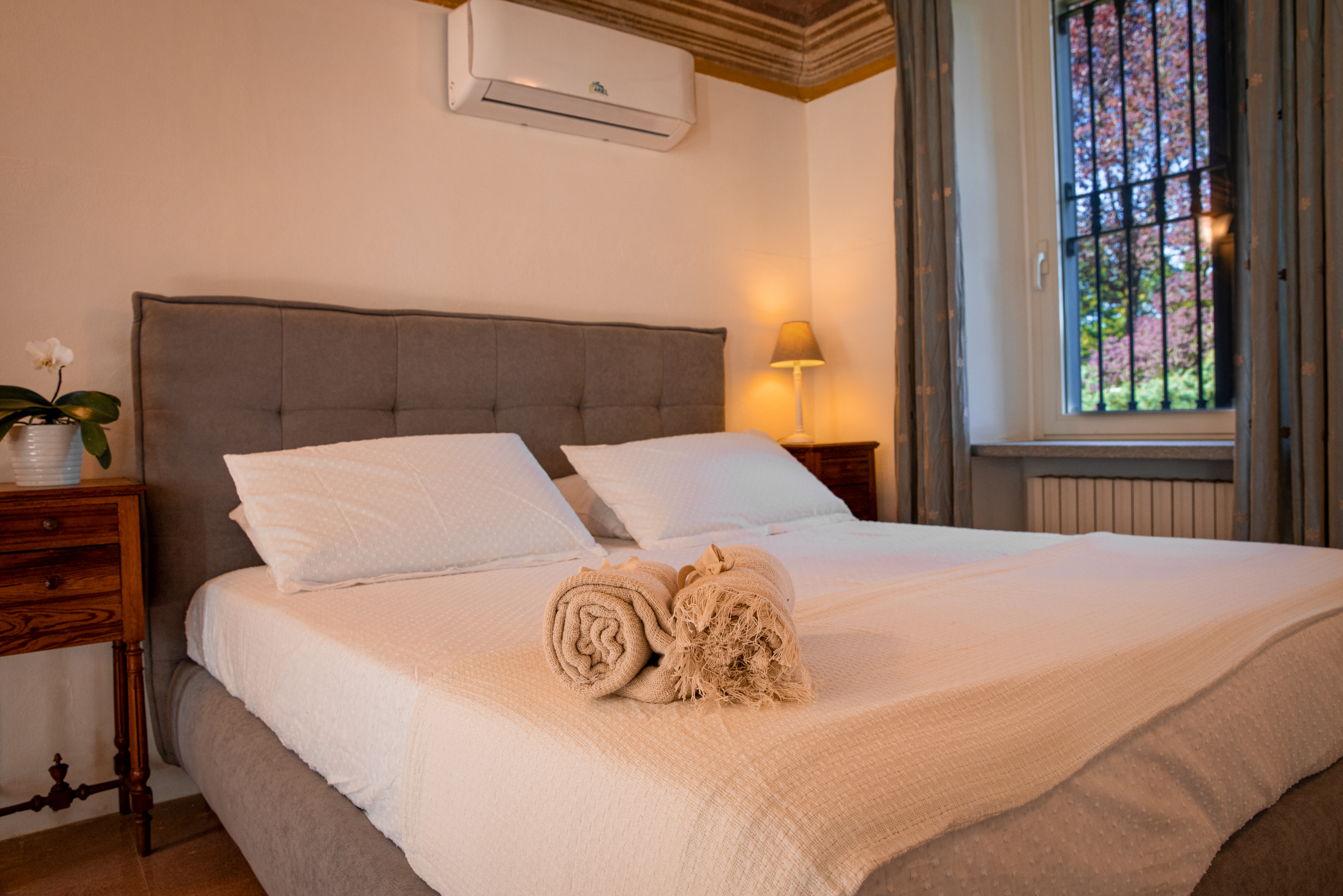 Cascina Ambrosia Vintage Fresco Residence