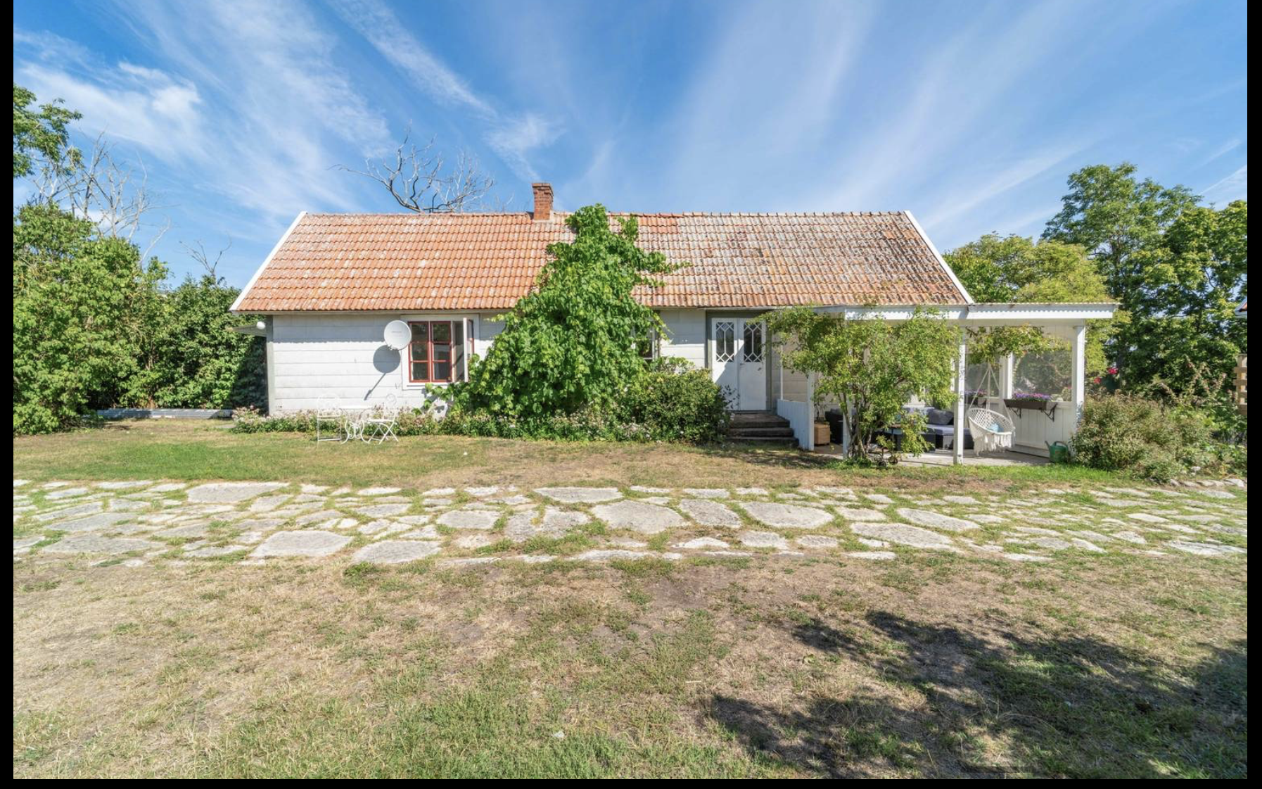 Cozy cottage in a rural setting