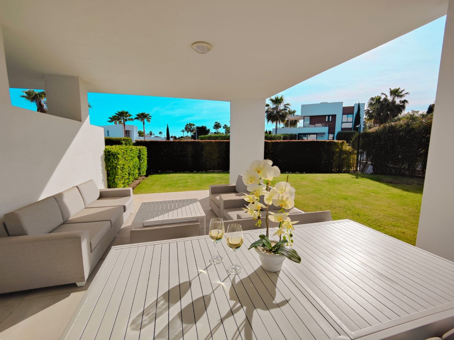 Luxury Golf & Garden