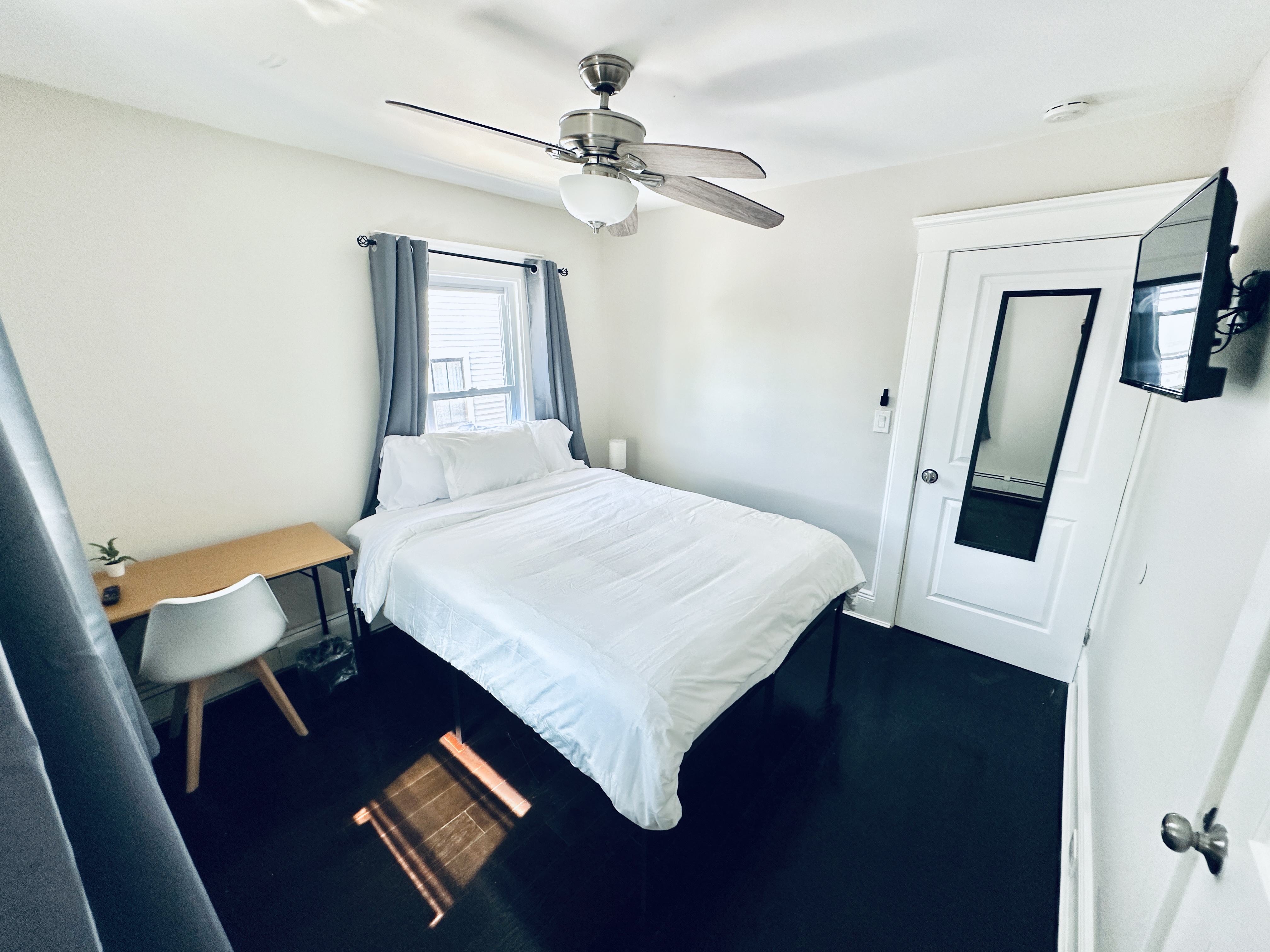 Budget Room 11 Near NYC/EWR/Outlet