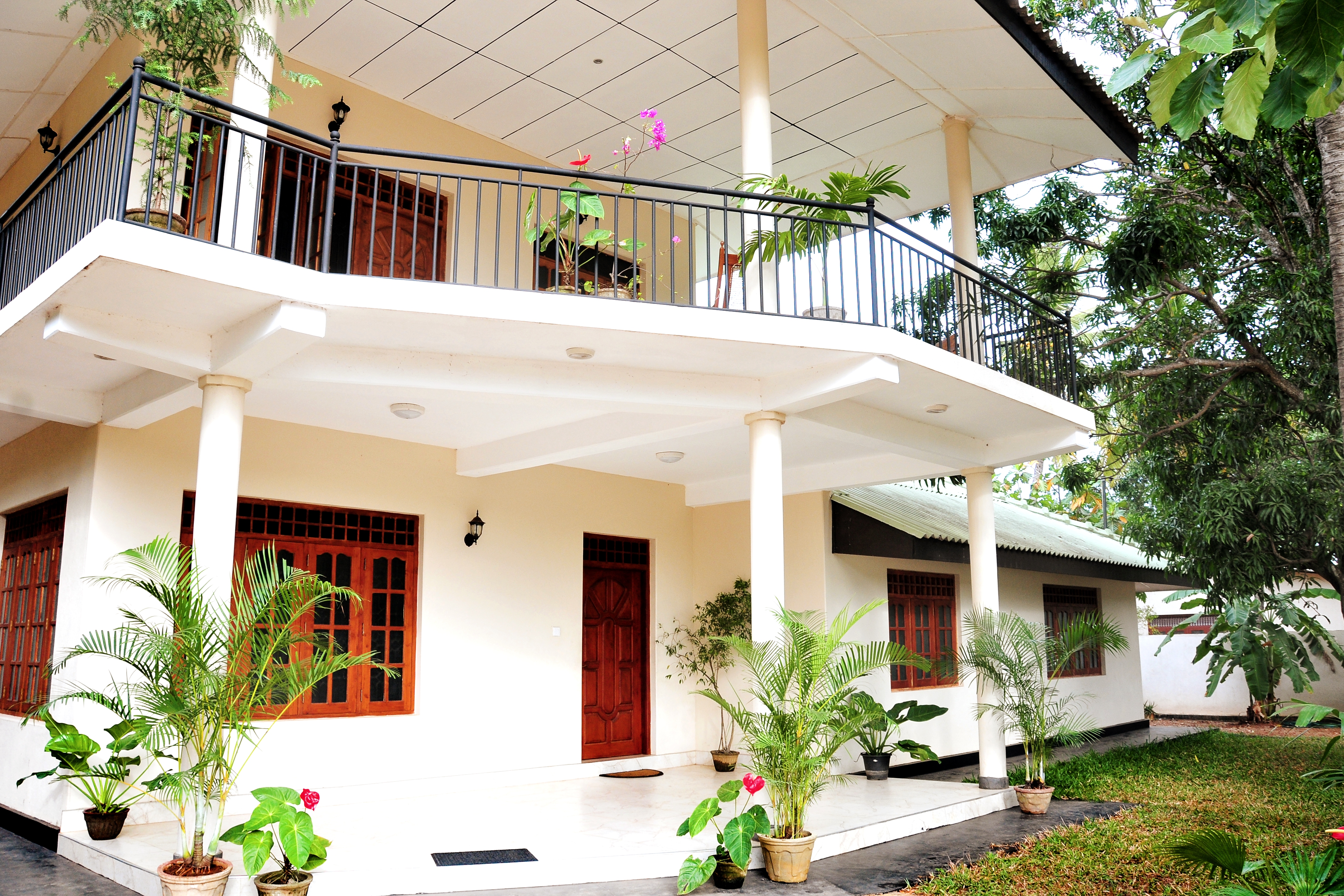 2 Bedroom Apartment - Upper Floor