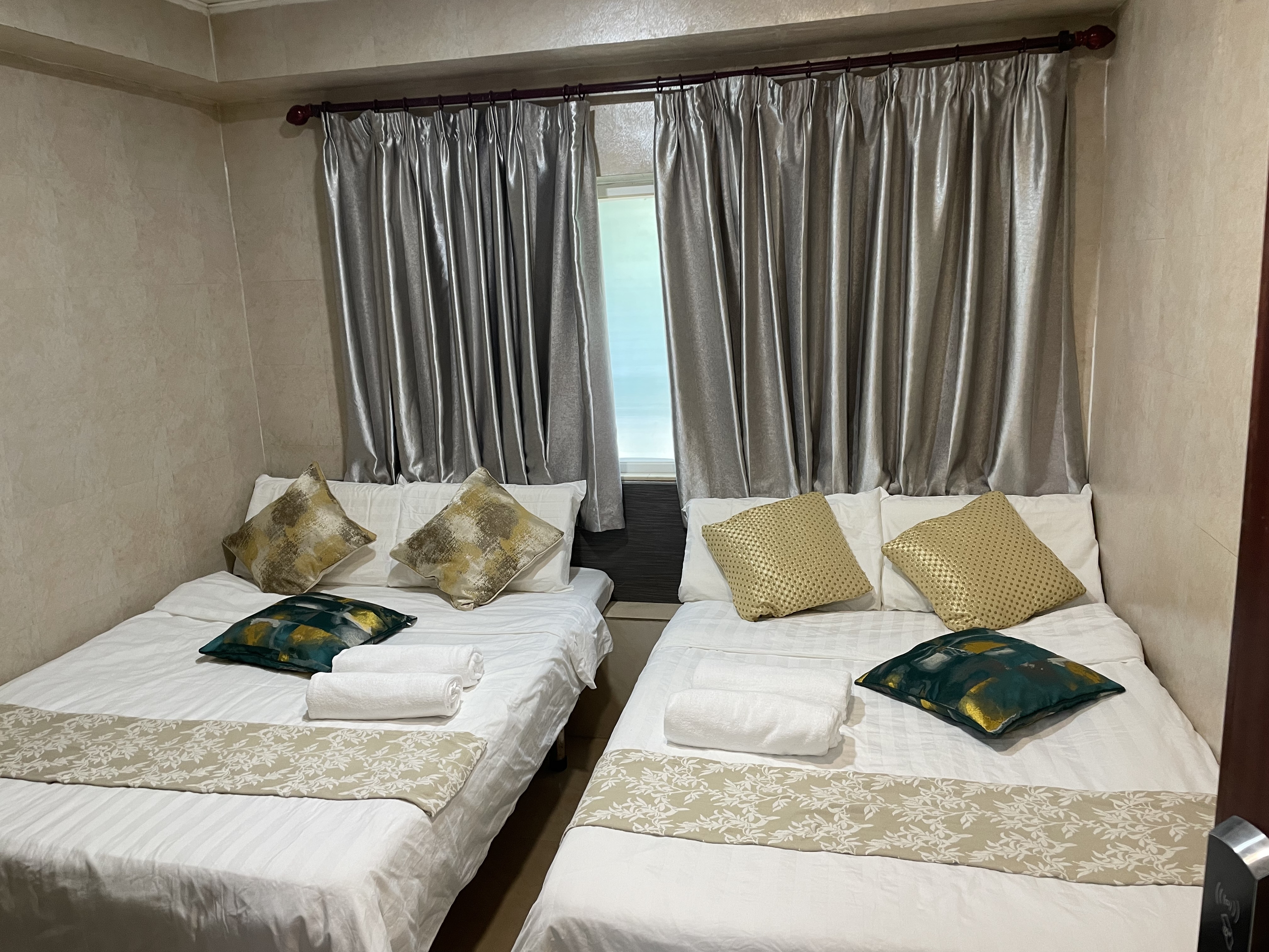 Central Mongkok Cozy Flat for 4 pax