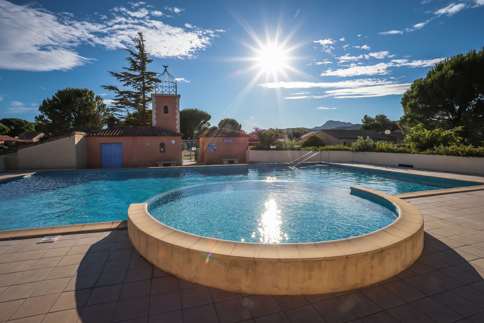 House in Provence with swimming pool and private parking