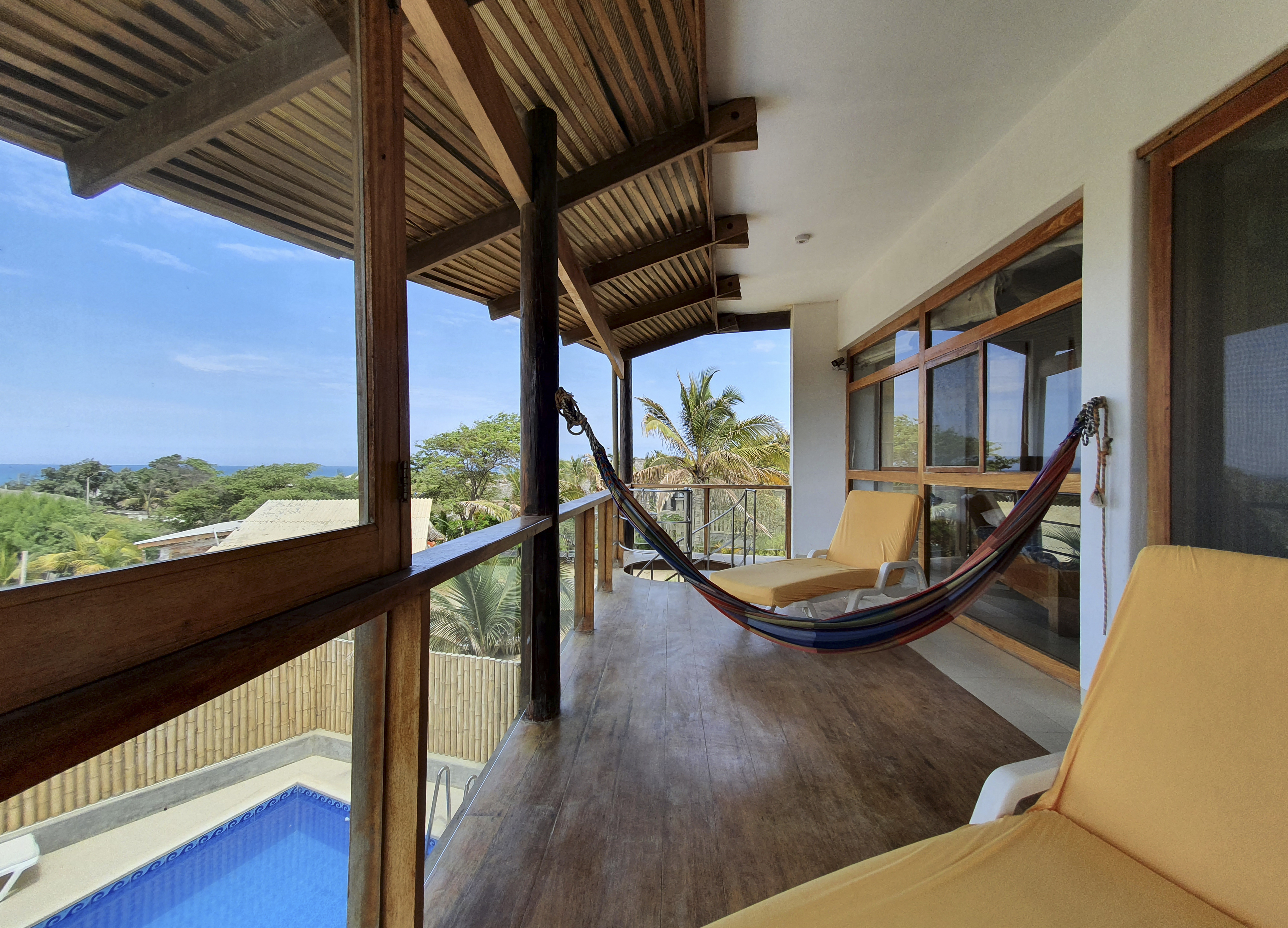 Casa El Maestro, Los Delfines, Vichayito, Peru