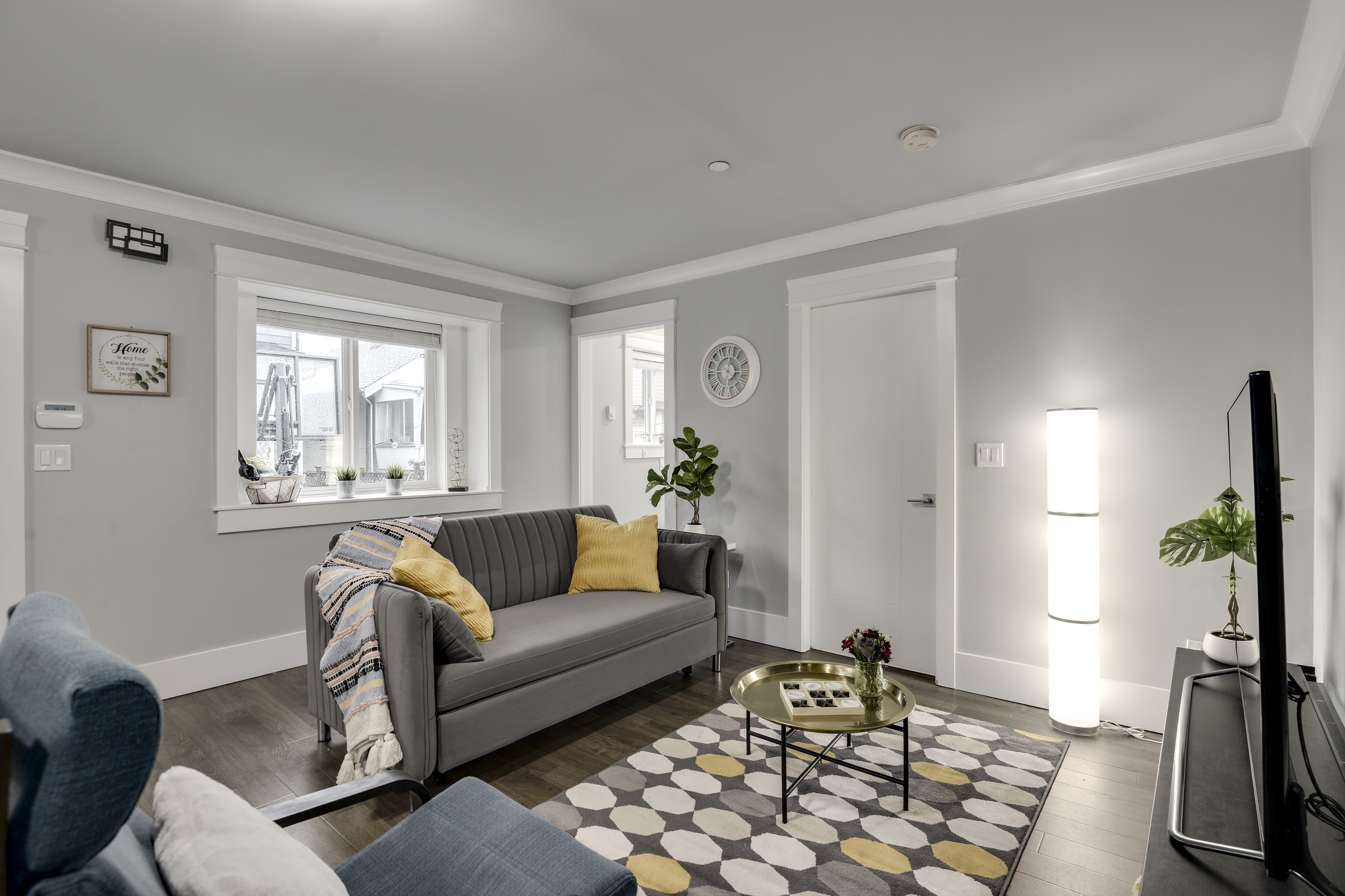 Modern Laneway House - Long Term Rental-Vancouver