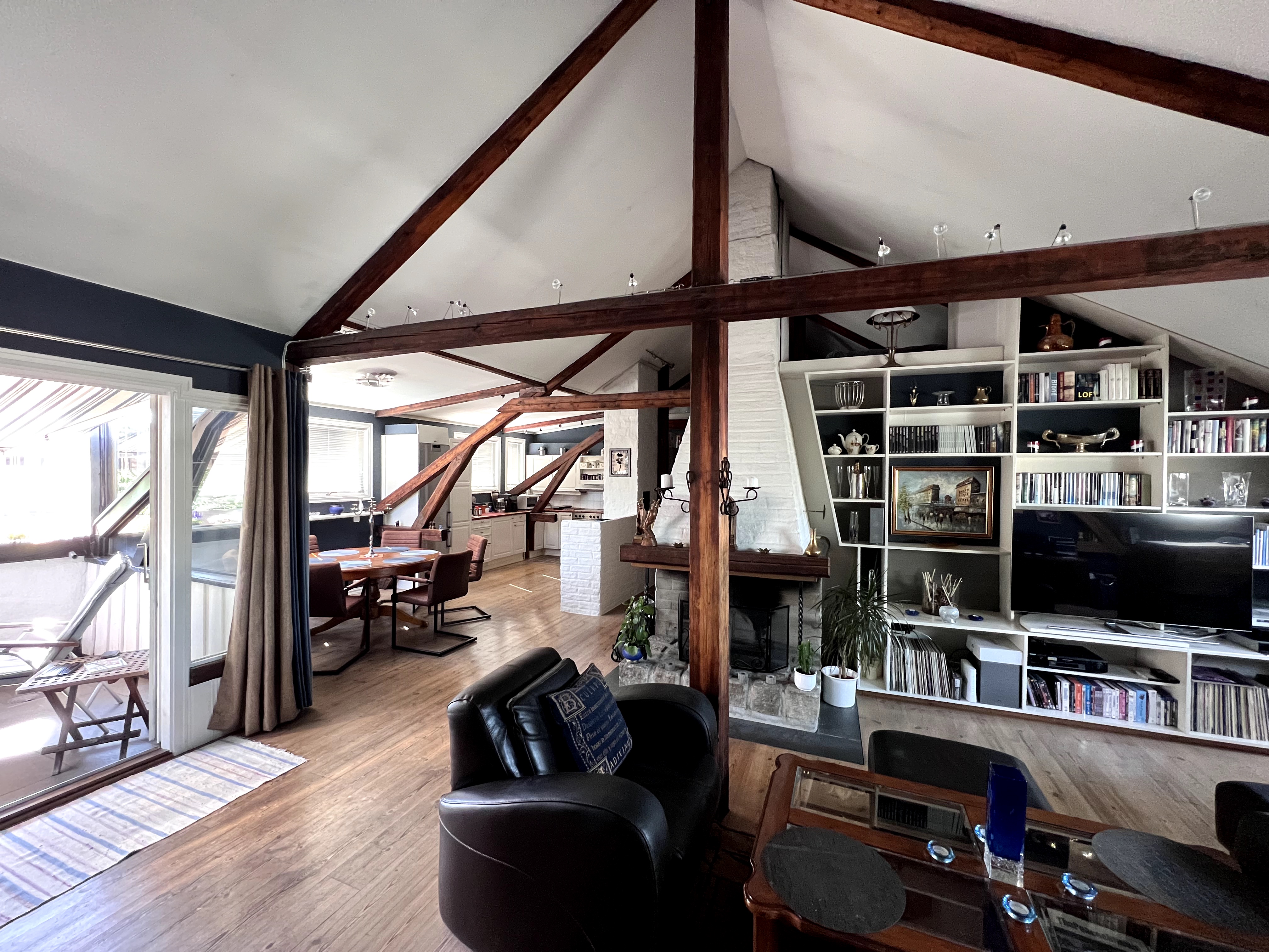 Best area! Penthouse w sunny terrace, very central in Frogner, Oslo