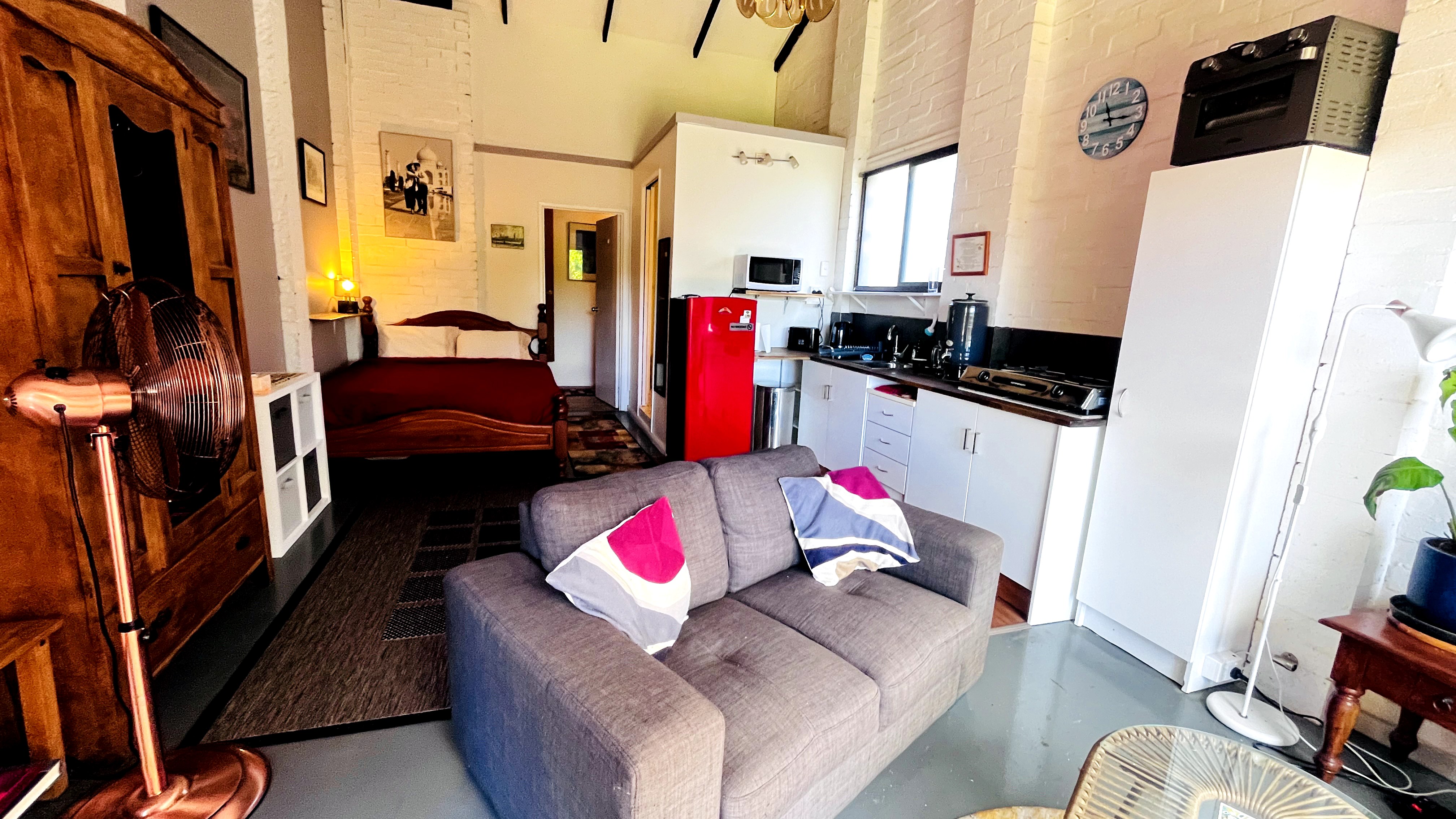 Inviting Self Contained Studio.