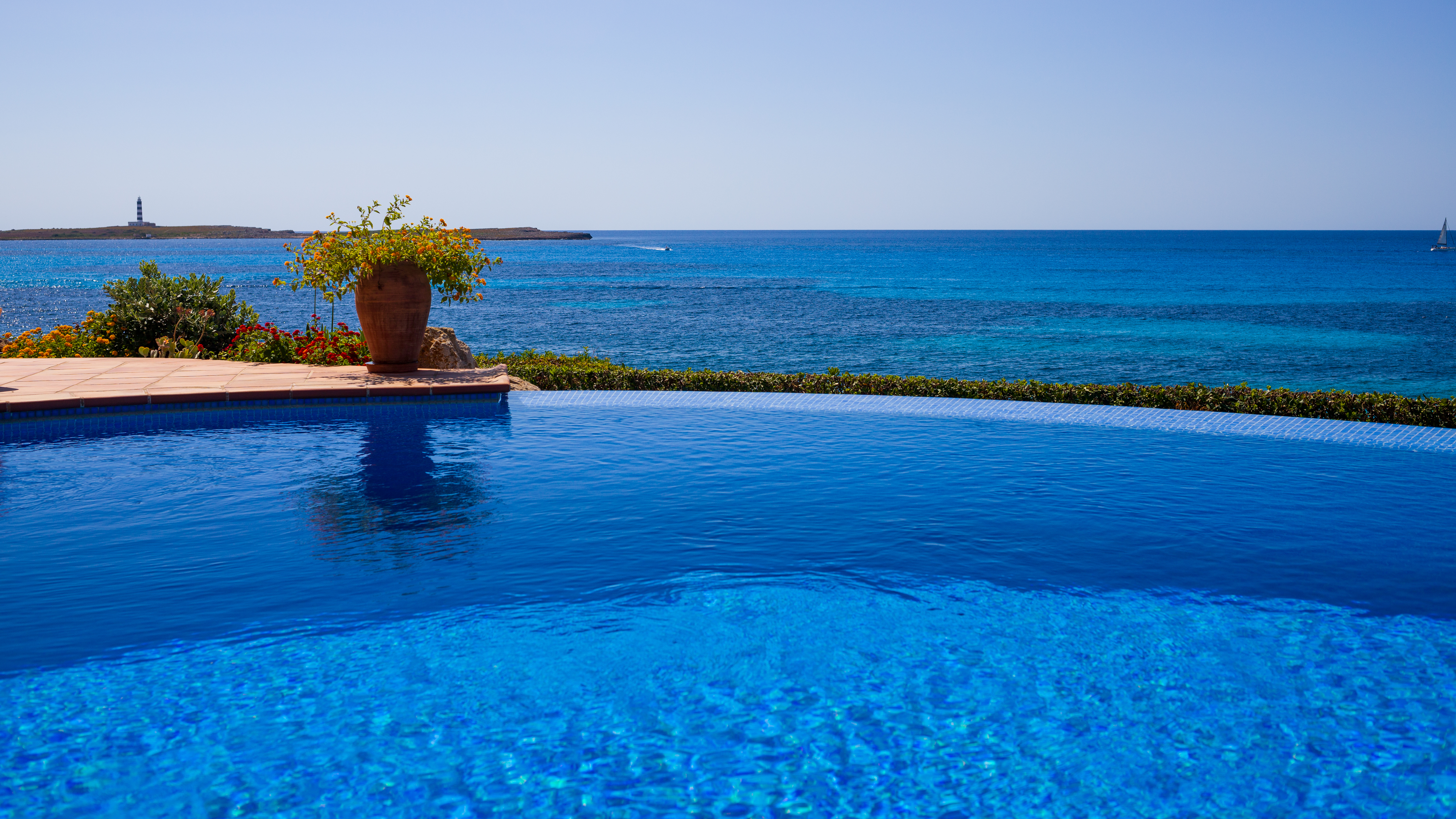 Room "Luna" CASA MILOS B&B, villa pool on the sea in Sant Lluís, Menorca