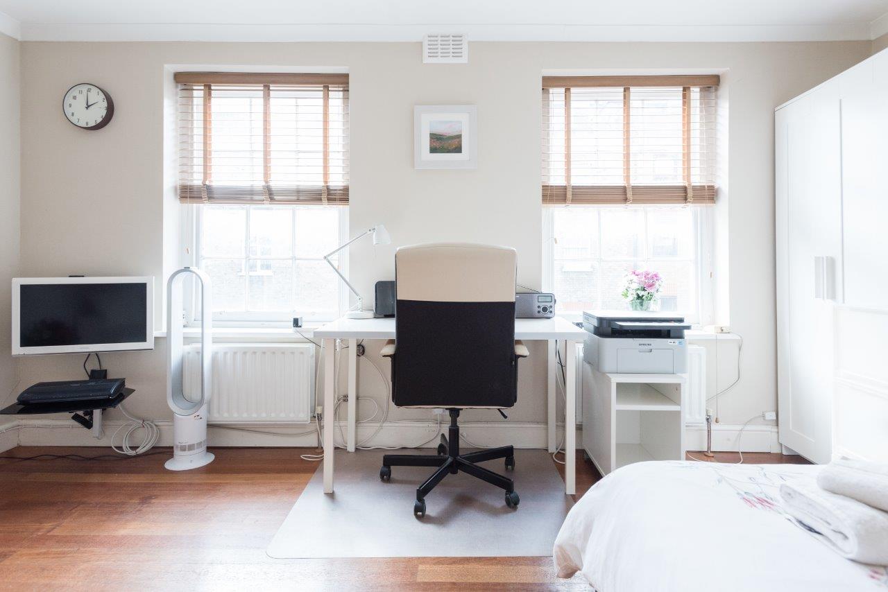 Cozy Fitzrovia studio on cobbled st