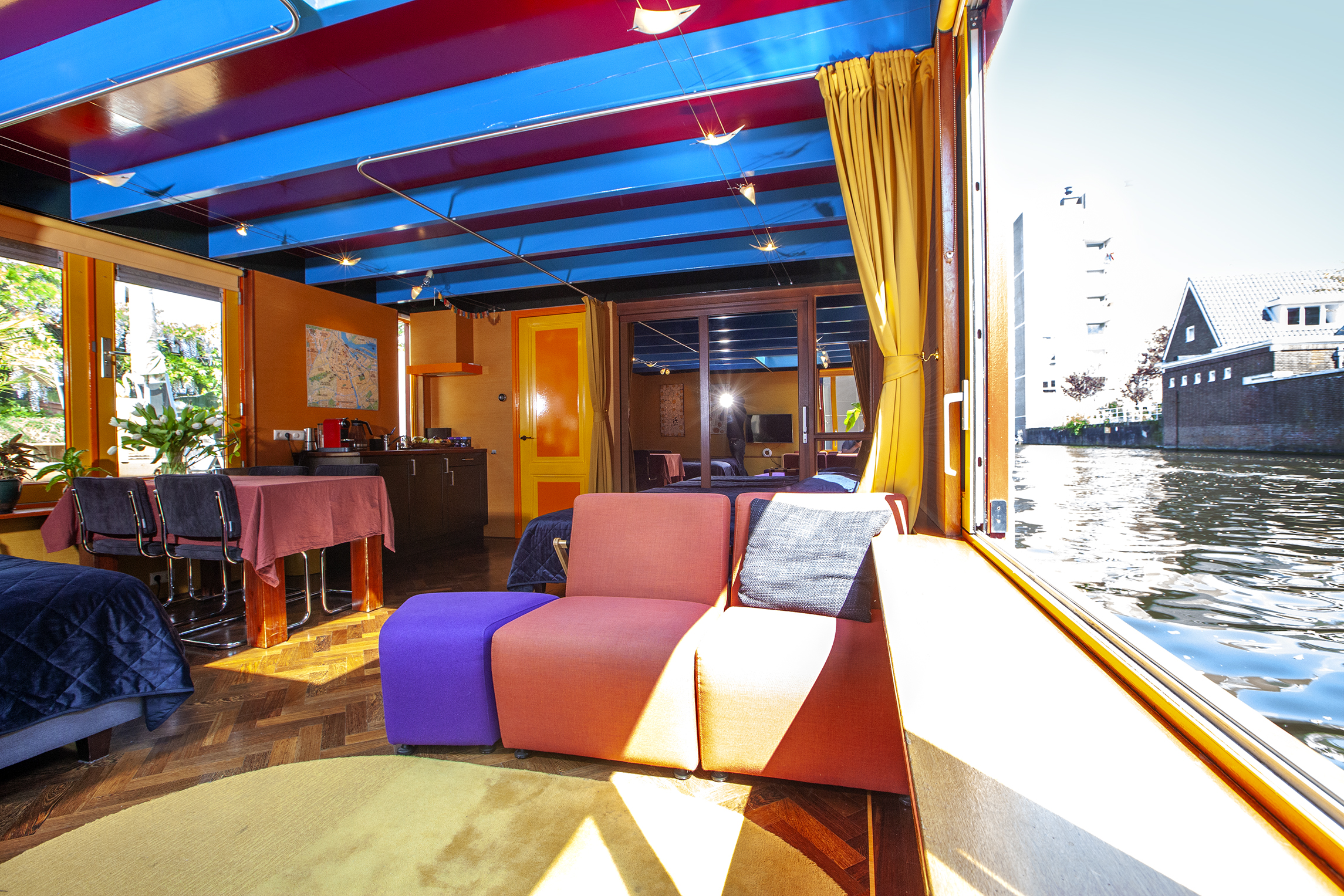 Mallees Houseboat Apartment โ Amsterdam stay