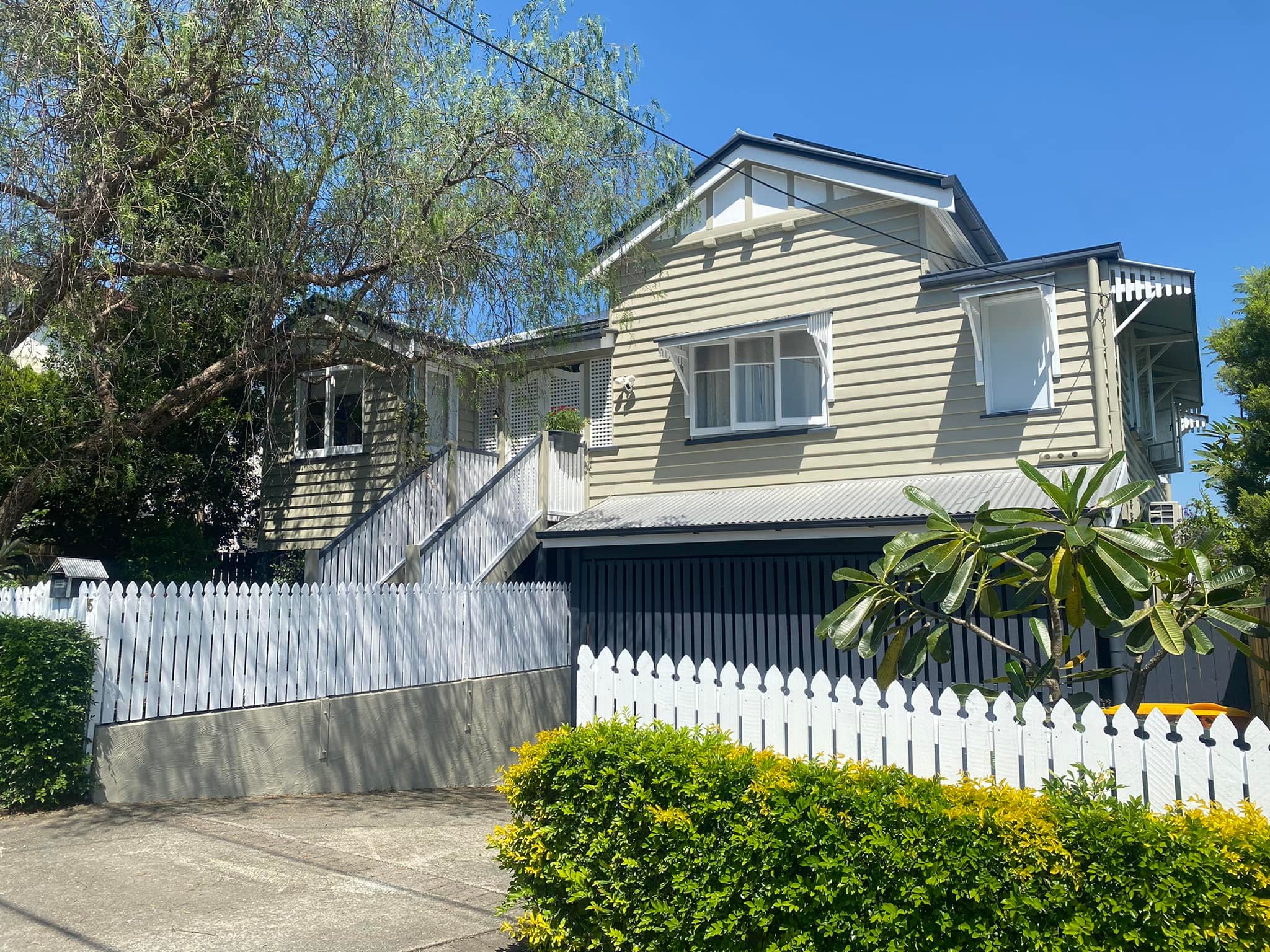 Stylish Queenslander Home with Pool in Kelvin Grove - Herston, Brisbane