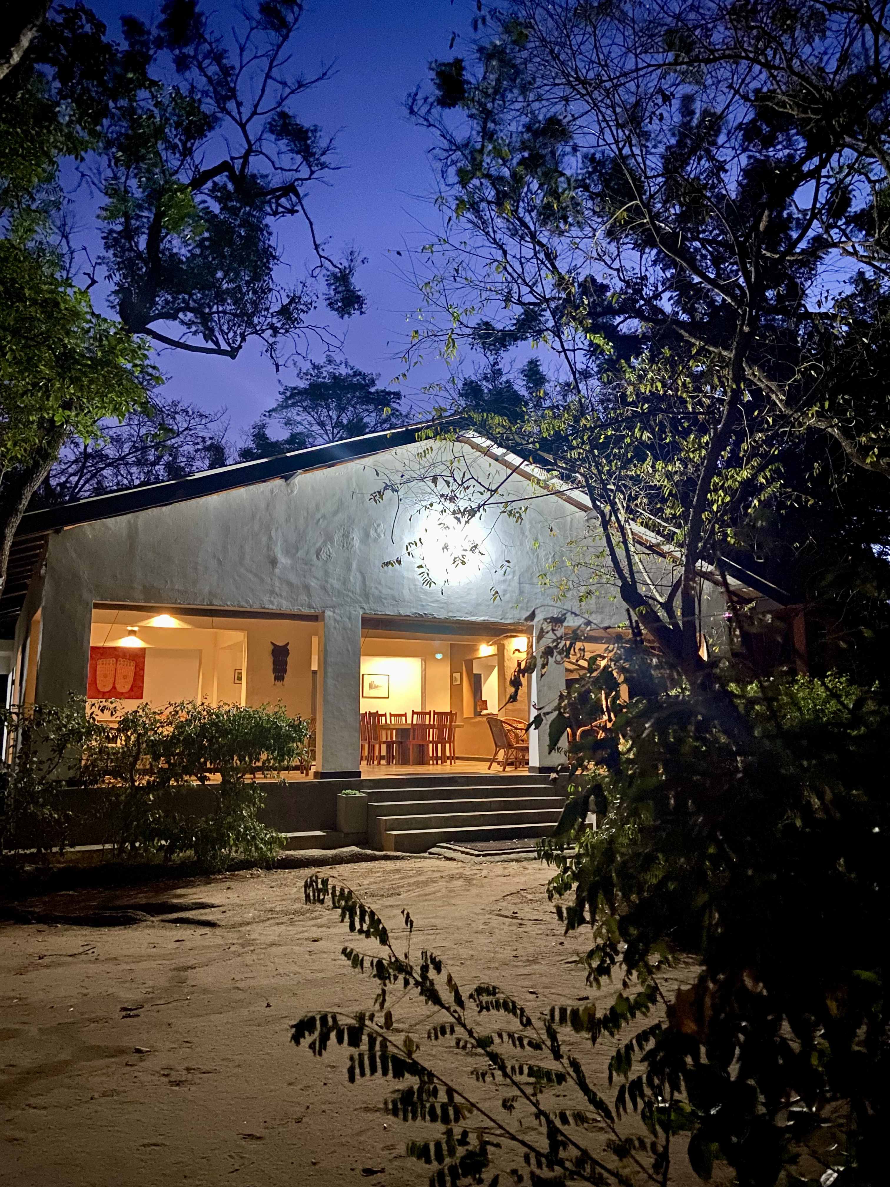 Lake Front Bungalow - Anuradhapura