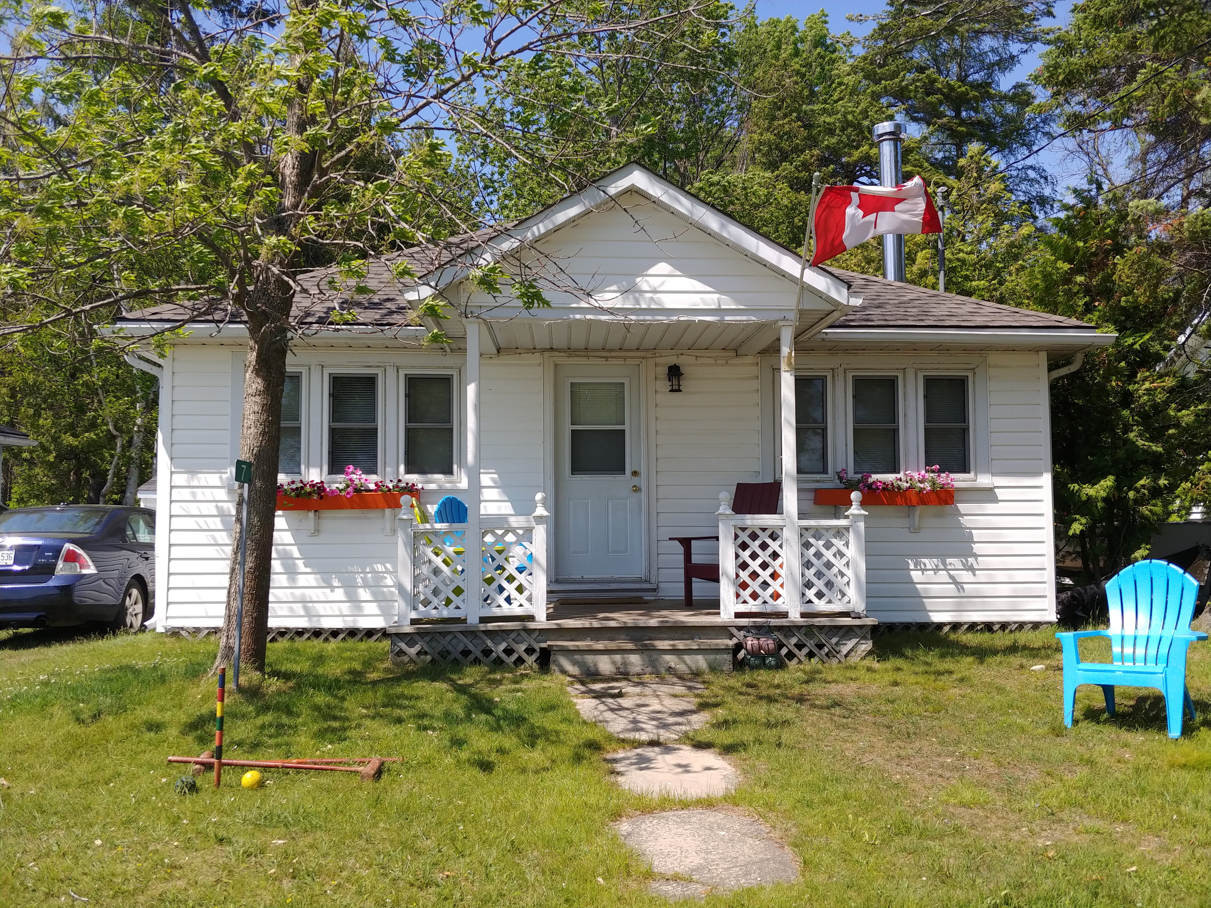 Oliphant water front cottage on Lake Huron