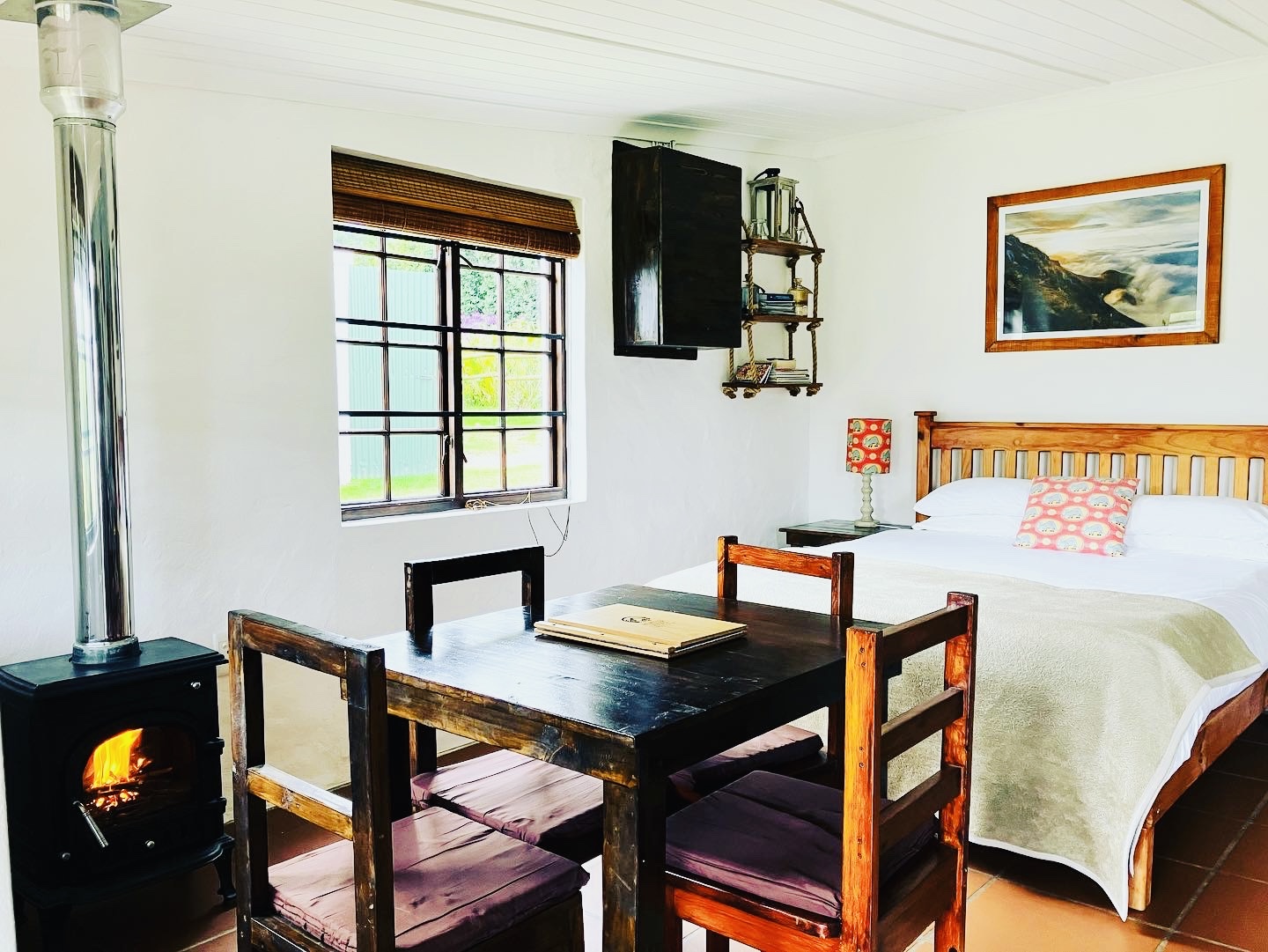 Hermitage Huisies: The Aardvarks Burrow Cottage