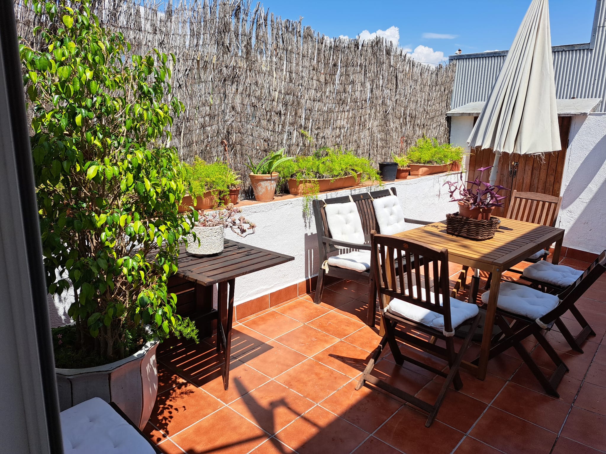 Super host Apartment+terrace 8 min from Ramblas
