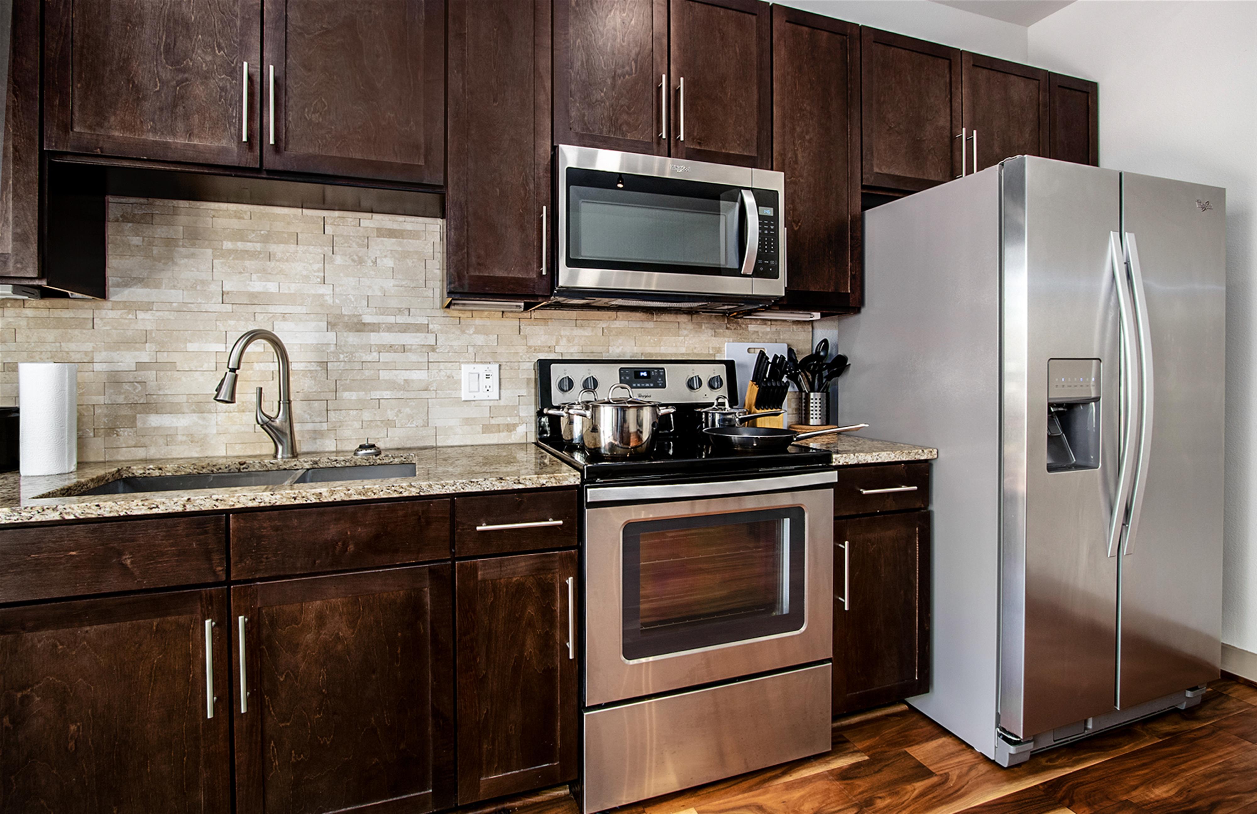 Downtown WASHER & DRYER IN THE UNIT ¬ 14 Apartments for Rent