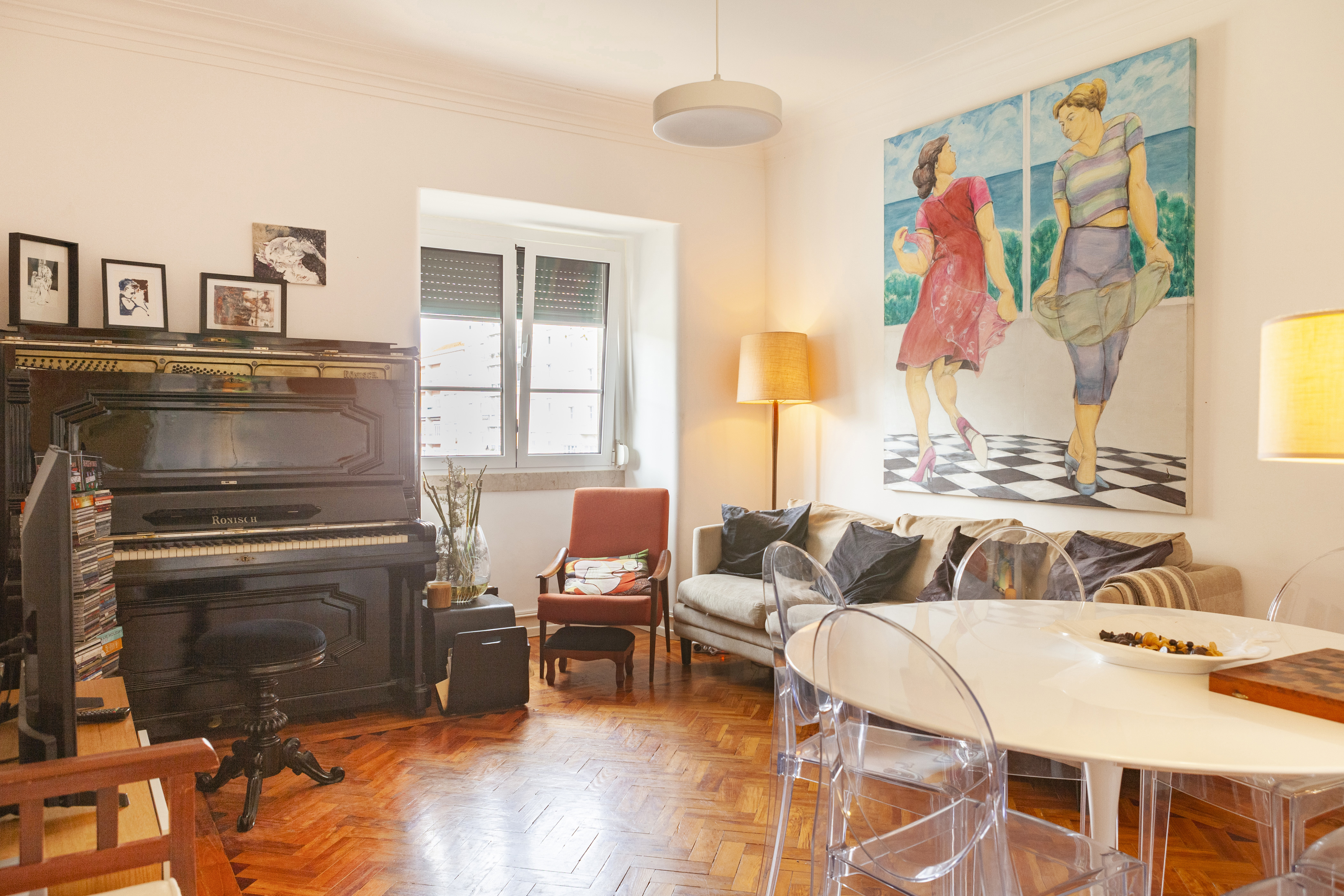 Room in the art's house/ private bathroom/terrace